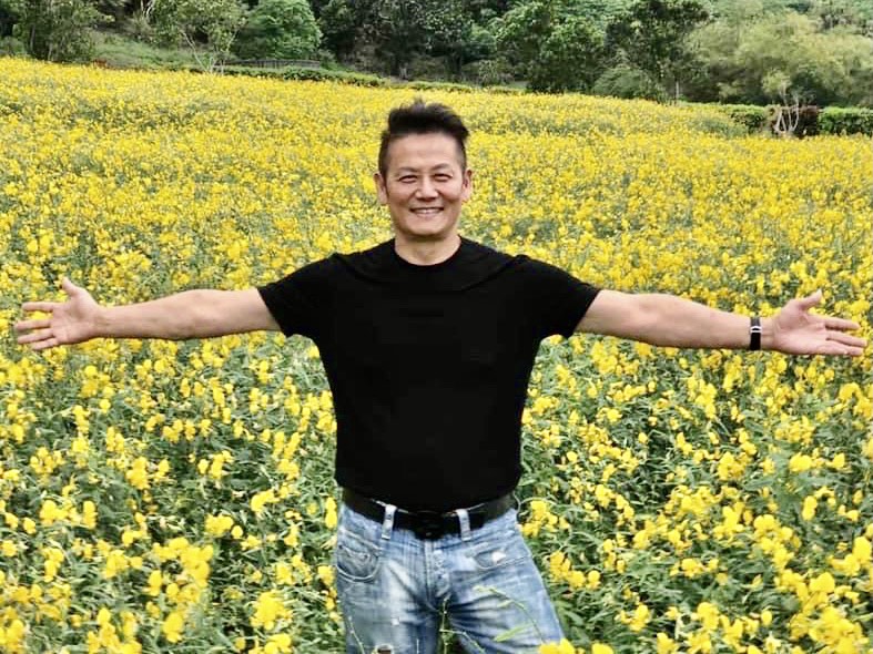 徐乃麟日前接種完第一劑AZ疫苗，相當期待9月份BNT疫苗到來，政府能開放混打。（翻攝自徐乃麟臉書）