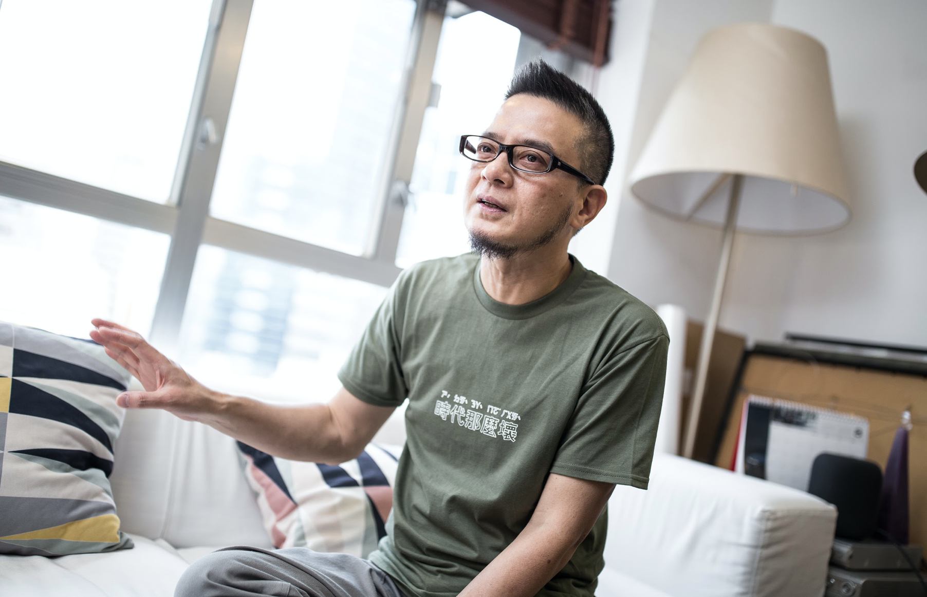 長期支持香港民主運動的歌手黃耀明，2日遭香港廉政公署拘捕，今出庭准以2,000港元自簽保守行為18個月，律政司撤回控罪。（資料照）