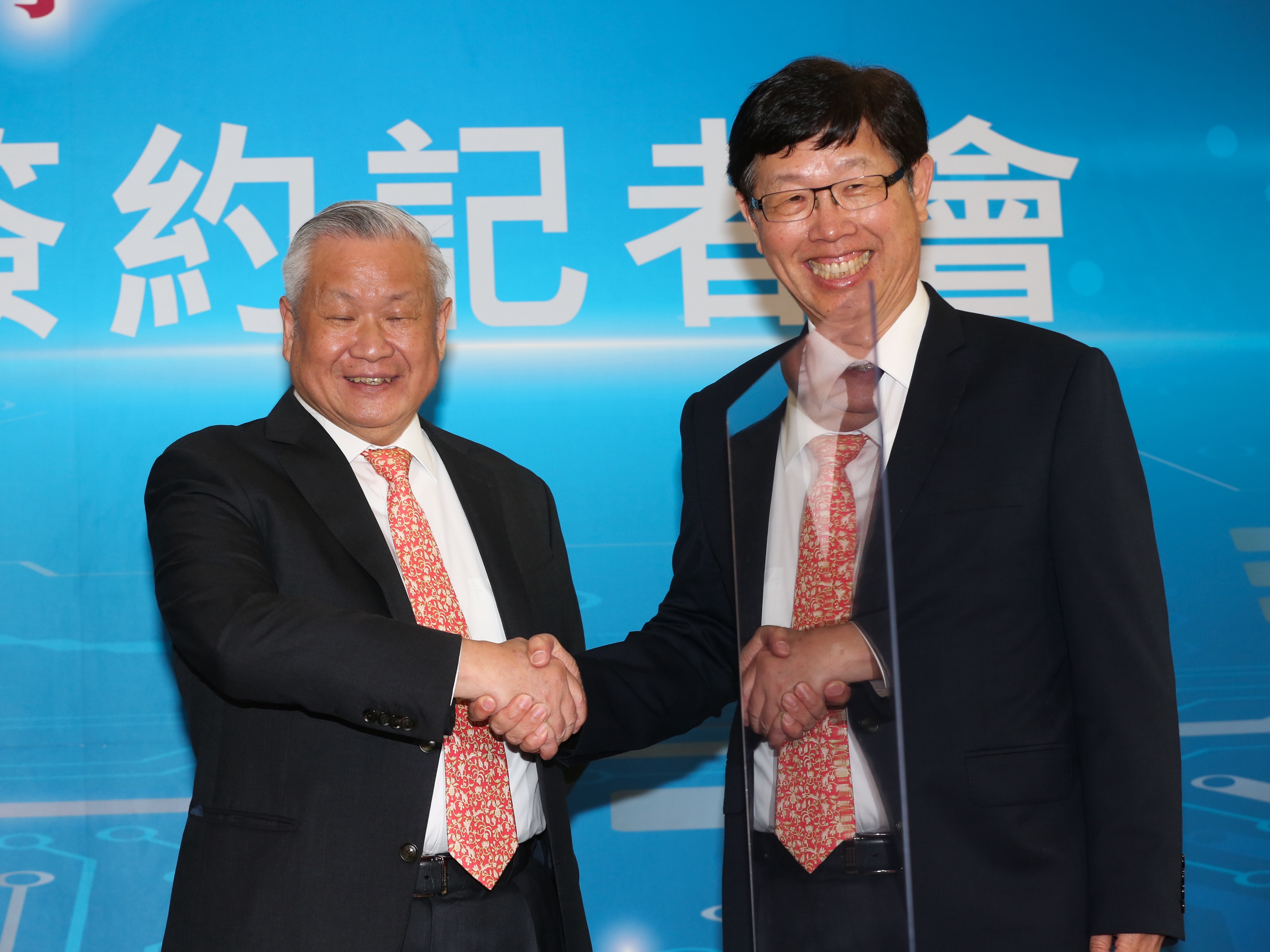 鴻海砸25.2億元,買下旺宏6吋晶圓廠。