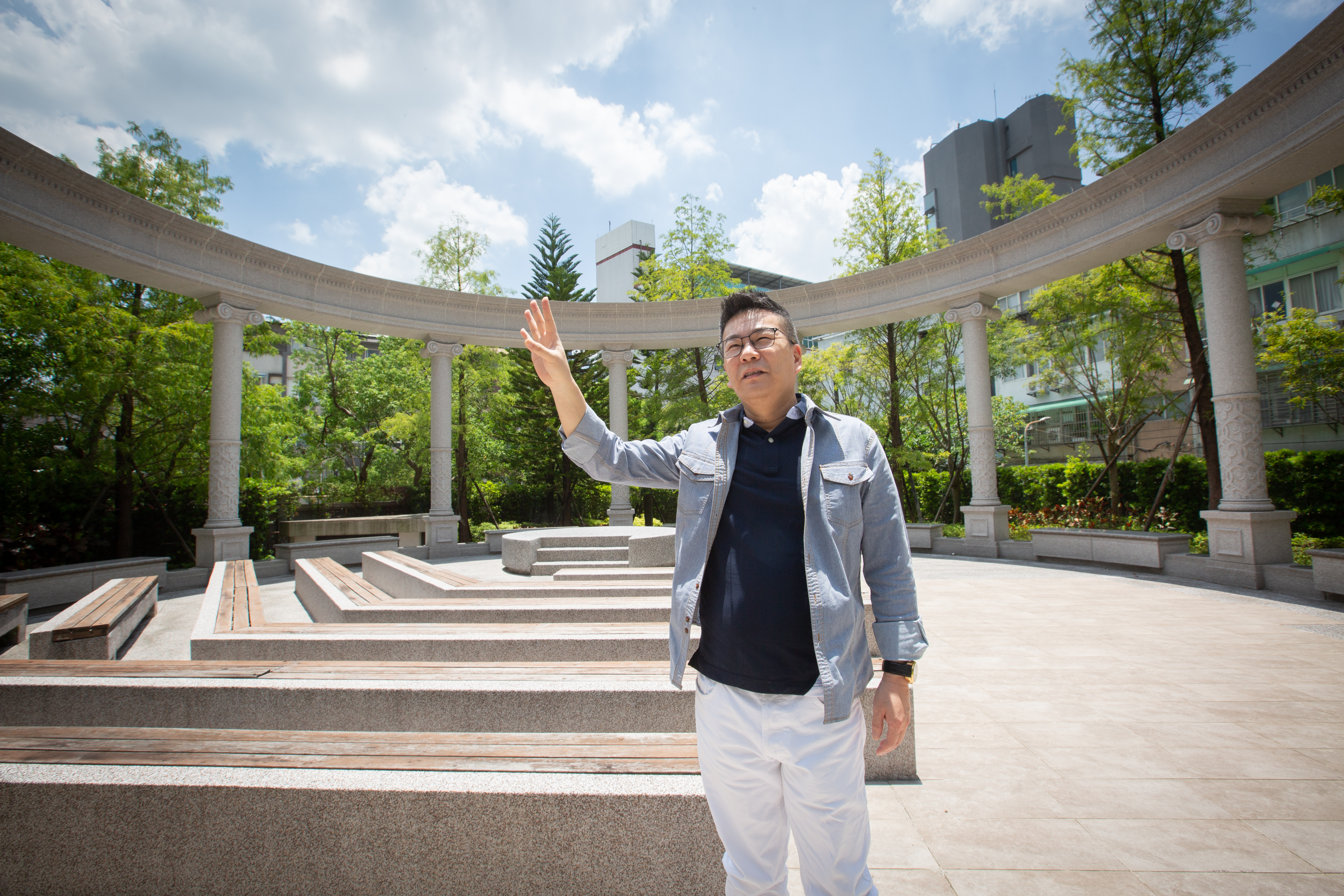 沈玉琳自嘲保險買得鋪天蓋地，只為幫自己和家人做完整規劃。