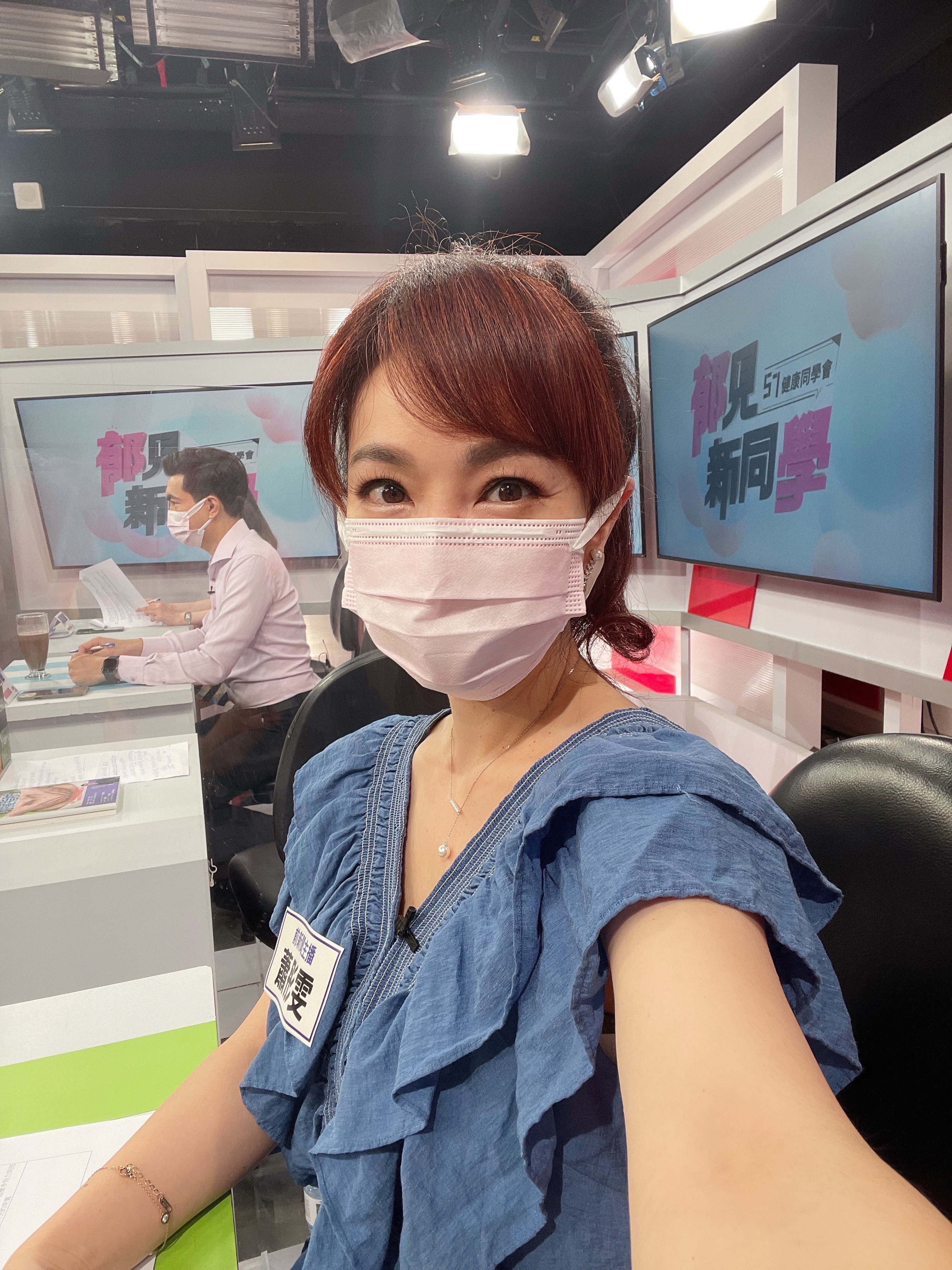 蕭彤雯透露因內分泌問題，小學畢業只長3公分，錯過黃金發育期。（完美國際提供）