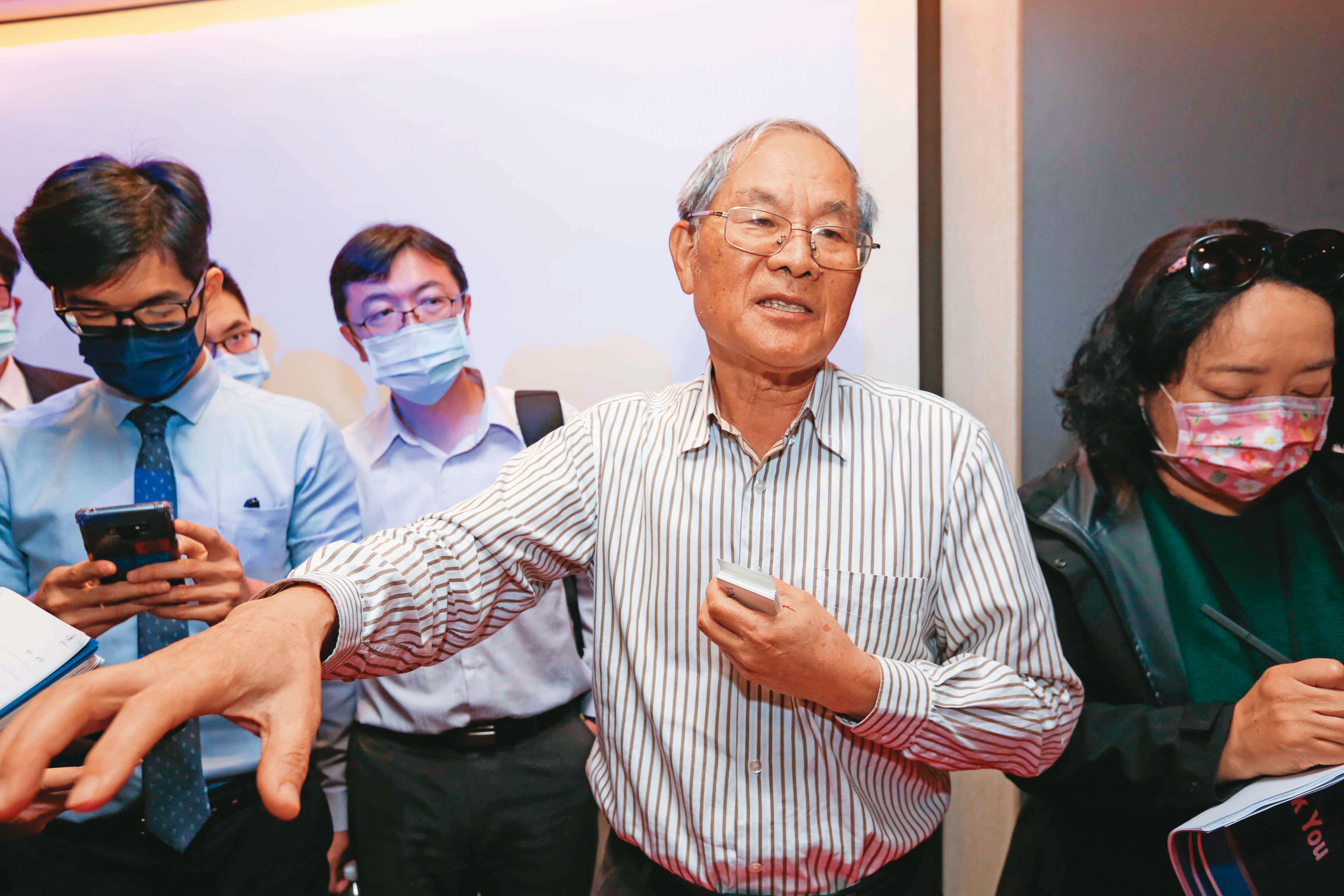 陳朝水也是漢唐創辦團隊之一，電子投票時外資力挺拿下近2成股權。