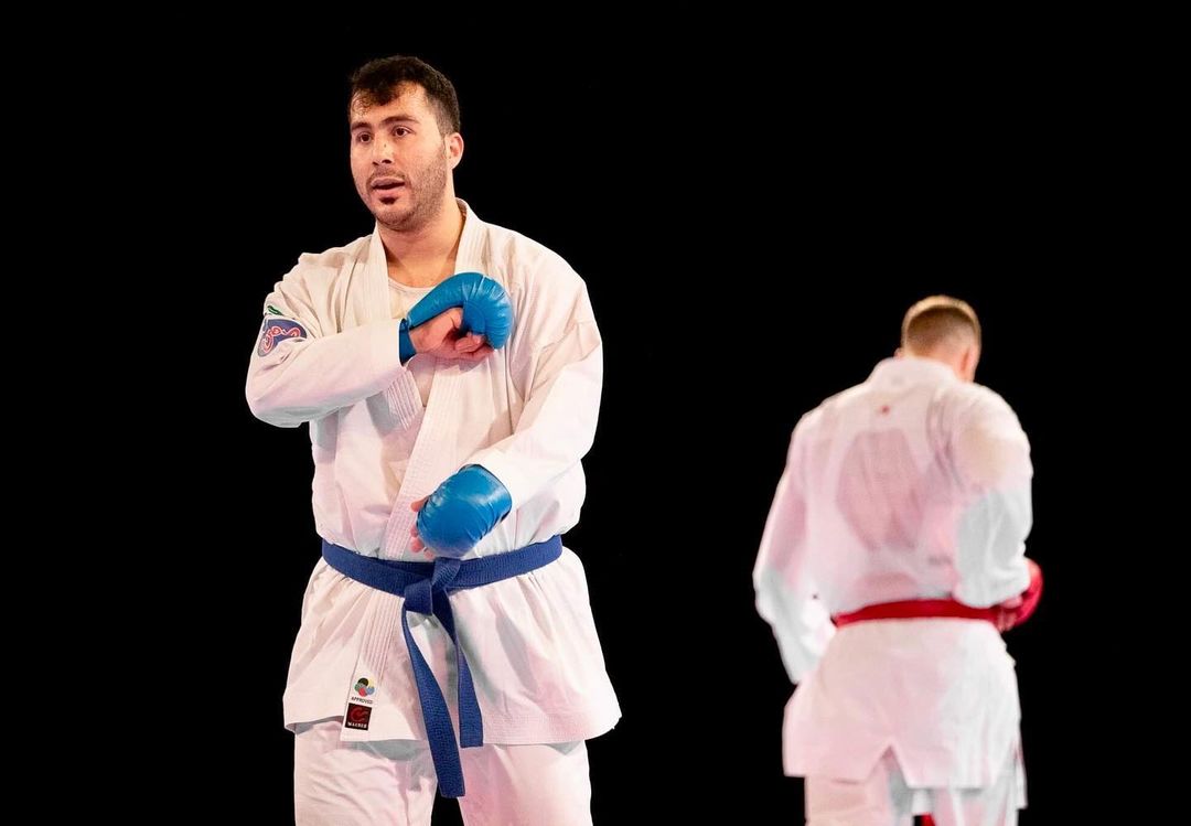 甘扎德赫在擂台遭對方踢昏，清醒後卻得知自己獲得冠軍。（翻攝Sajad Ganjzadeh IG）