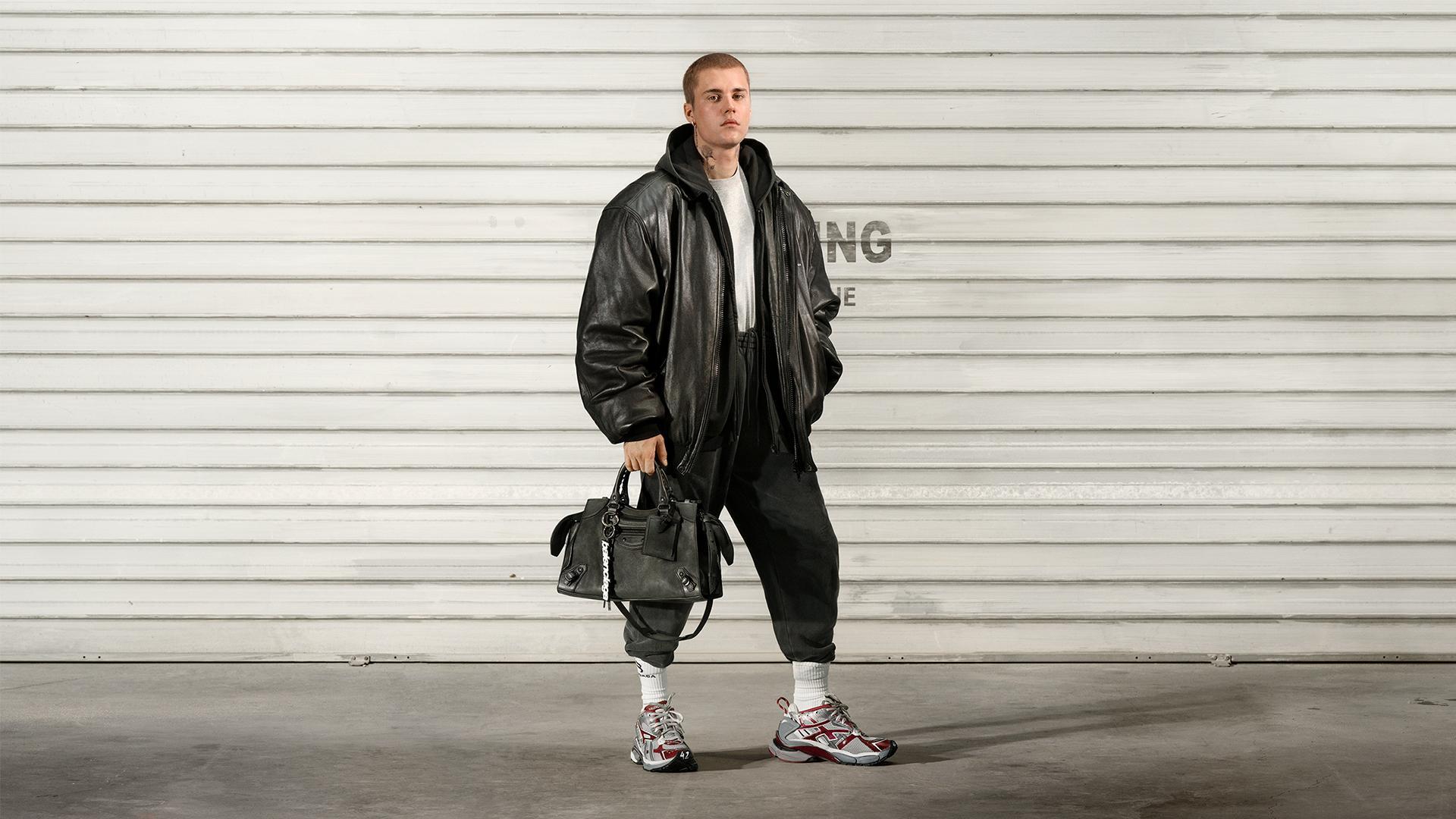 BALENCIAGA運動鞋系列近日發表新成員Runner。（BALENCIAGA提供）