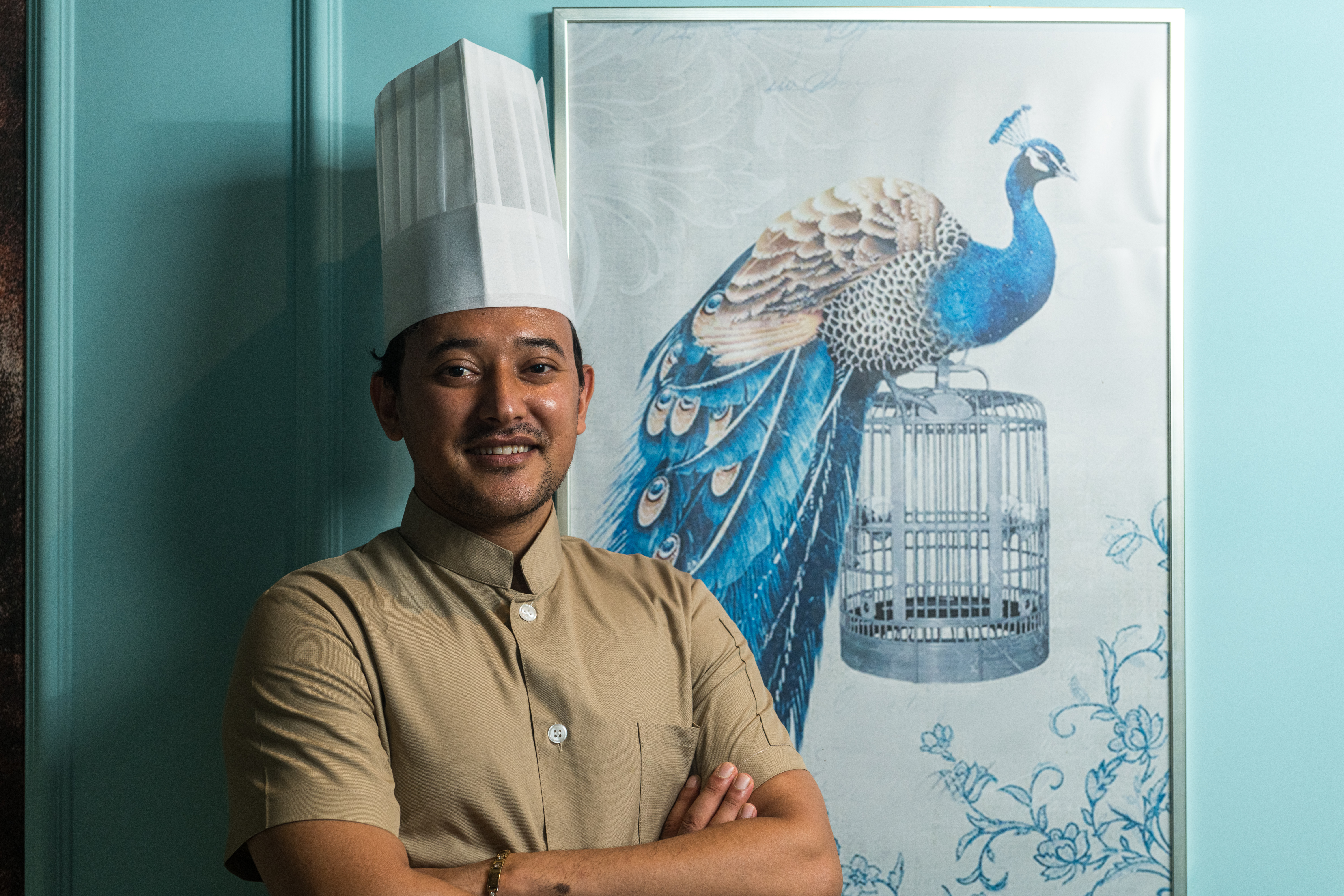 印度老闆 Kunsang 娶了台灣太太，決定在台北開店實現創業夢。 