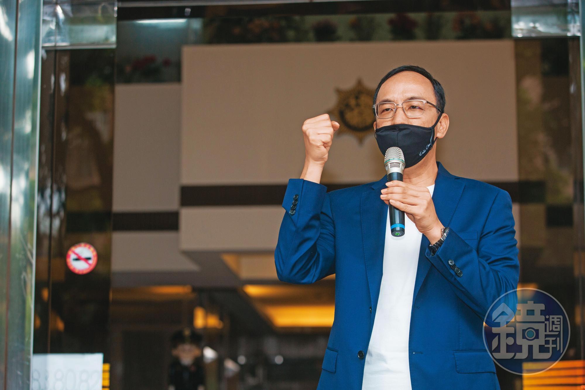 朱立倫2日宣布參選黨主席後，獲地方派系等勢力力挺，在黨內逐漸出現西瓜效應。