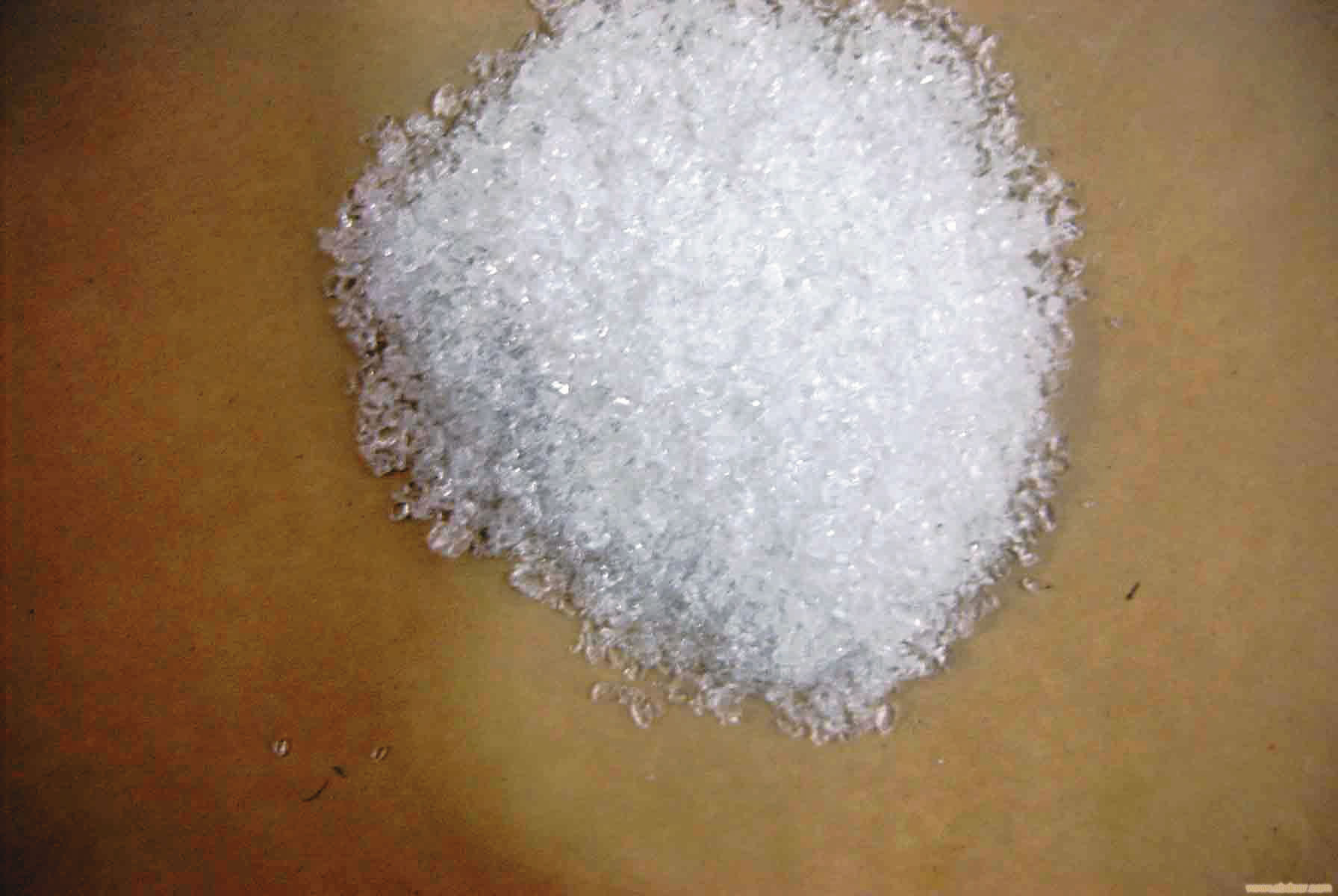 徐宿良利用農曆過年或假日值班，偷偷潛進航基站辦公室，用預藏化工原料（圖）調包毒品，再交由毒梟轉賣。