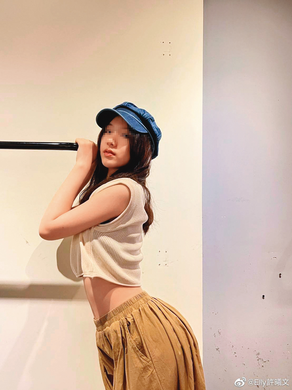小S的言論觸怒對岸小粉紅，連丟4個代言，大女兒許曦文也遭波及，外界猜測庾恩利是否會接手其廣告。（翻攝自許曦文微博）