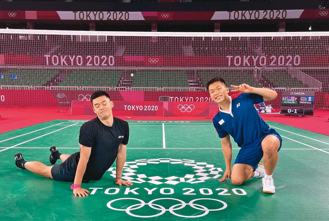 李洋（右）、王齊麟（左）東奧奪冠，腐味人心，笑起來CP感超甜，中和了比賽緊張的胃酸。（翻攝自王齊麟IG）