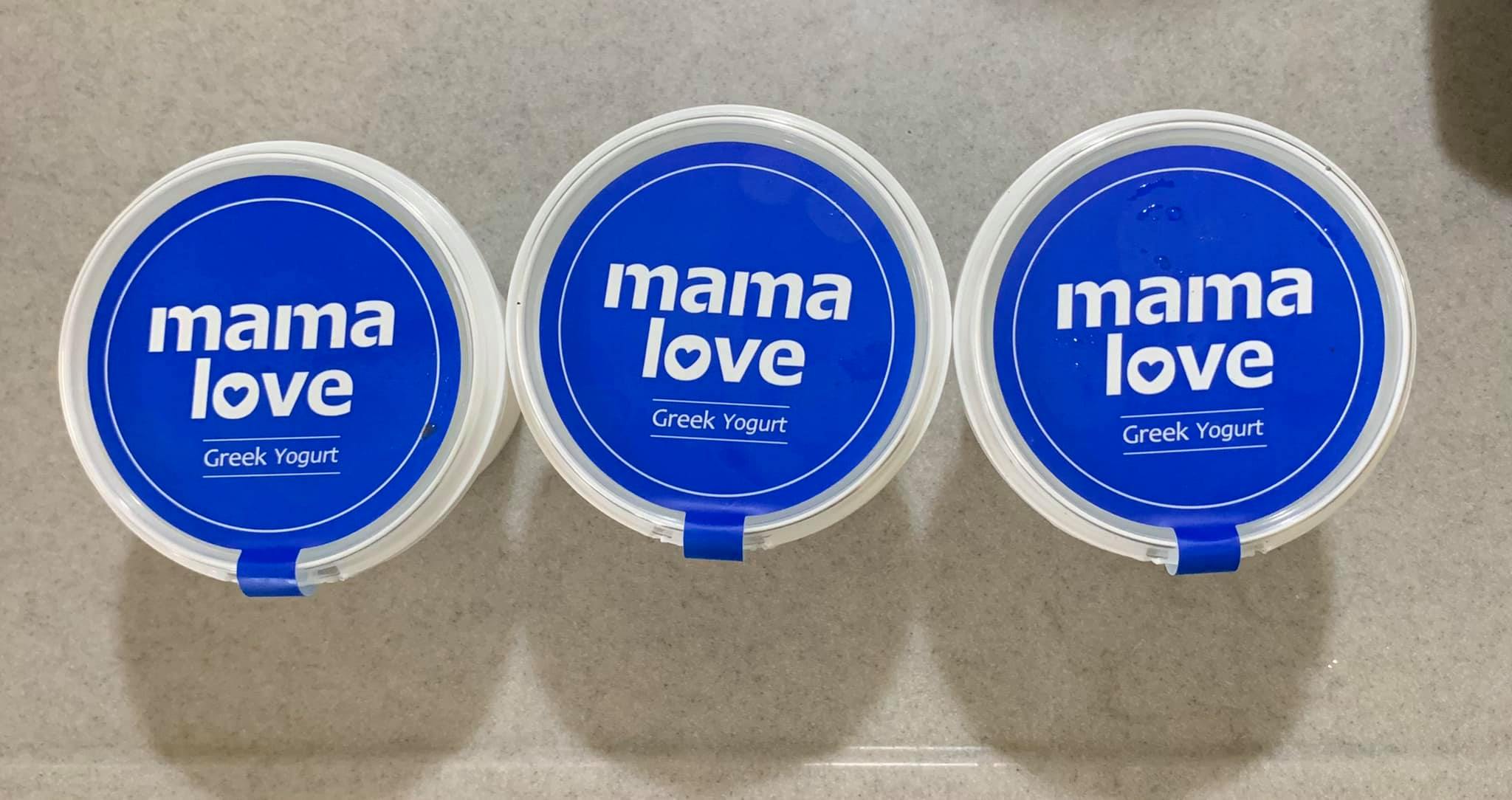 「Mamalove」是前《壹週刊》同事自創的活菌優格品牌，今天用的是低脂的希臘優格。