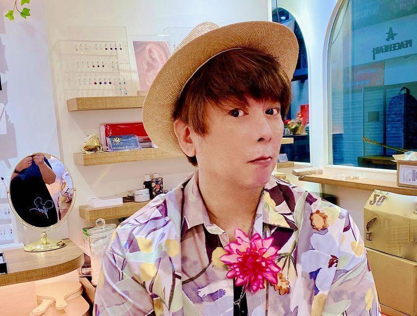 曹西平不滿許多藝人跟去逝的小鬼裝熟、蹭熱度。(翻攝曹西平臉書)