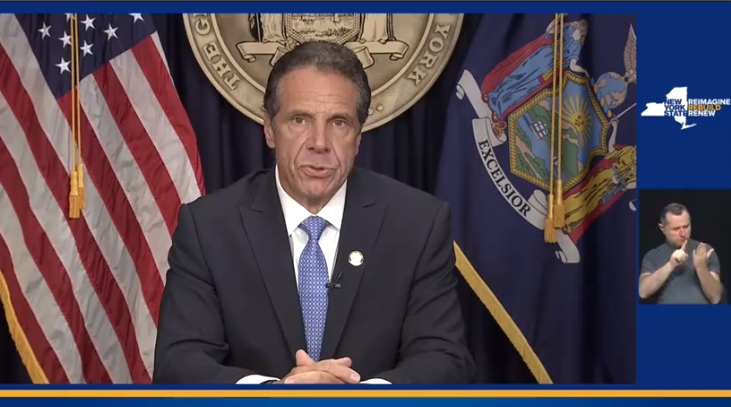 紐約州州長古莫涉嫌對11位女性性騷擾，10日宣布辭職。（翻攝推特@NYGovCuomo）