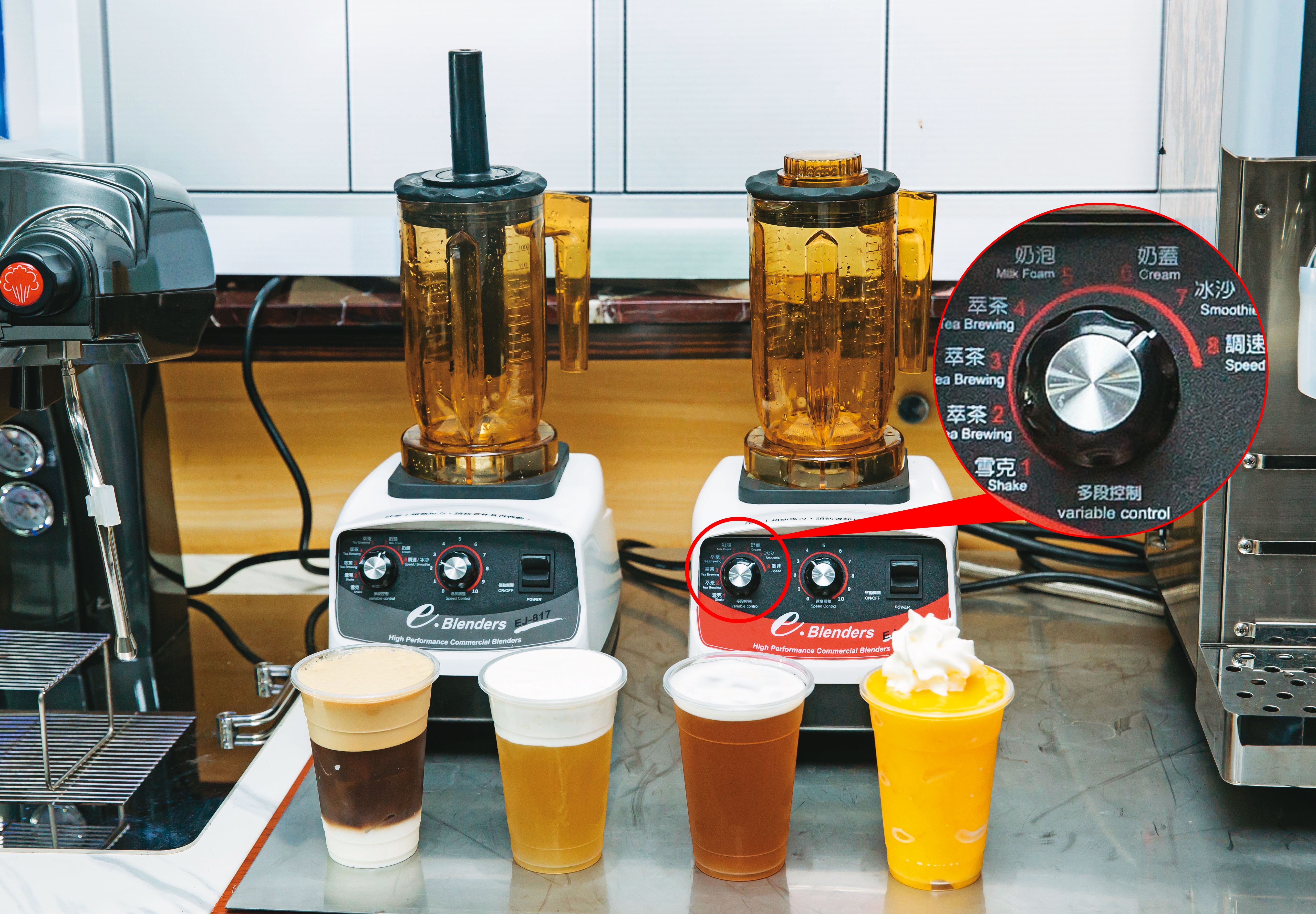 由冰沙機改良的漩茶機,可依設定,藉不同時間、速度、杯型,「漩」出多種飲料。