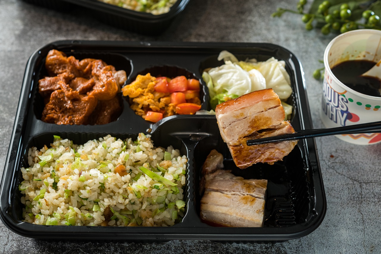 「上海鄉村」把中式的功夫大菜，做成個人餐盒，依舊細緻可口。