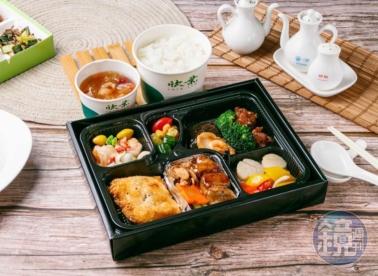 分店各自推出的「主廚嚴選餐盒」，菜色更精巧豐富。（300至500元／份）