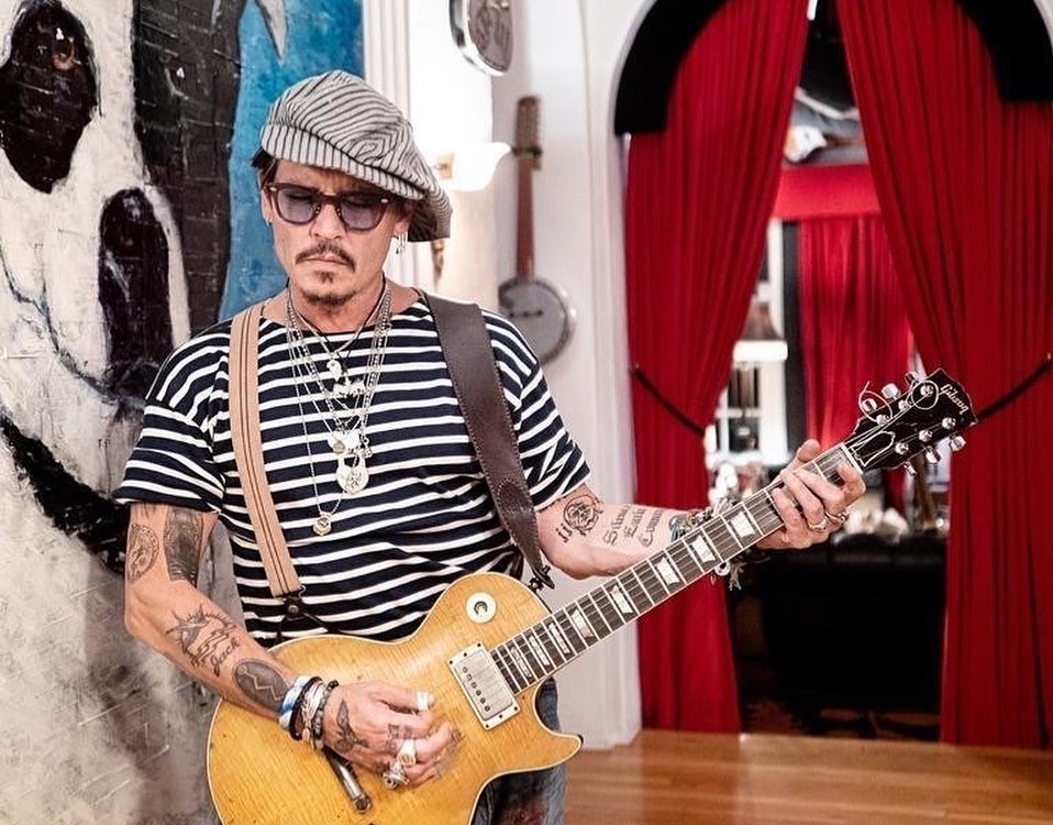 強尼戴普獲頒西班牙影展終身成就獎，引發許多影人不滿。（翻攝Johnny Depp IG）