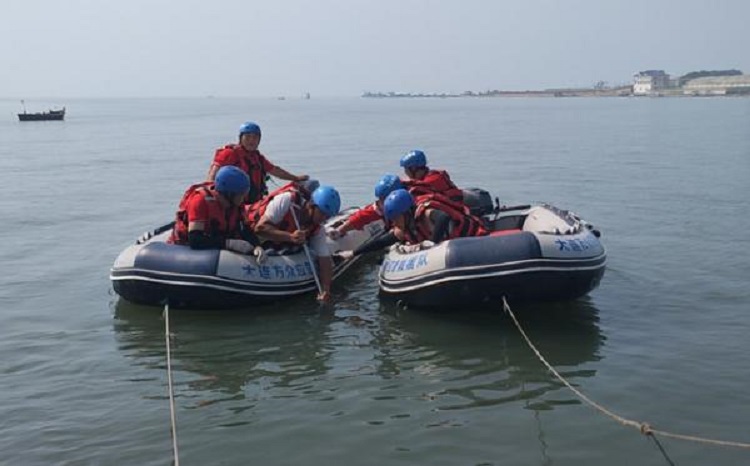 男網紅為了拍片貿然潛水，最後不幸溺斃。（翻攝自華商網）