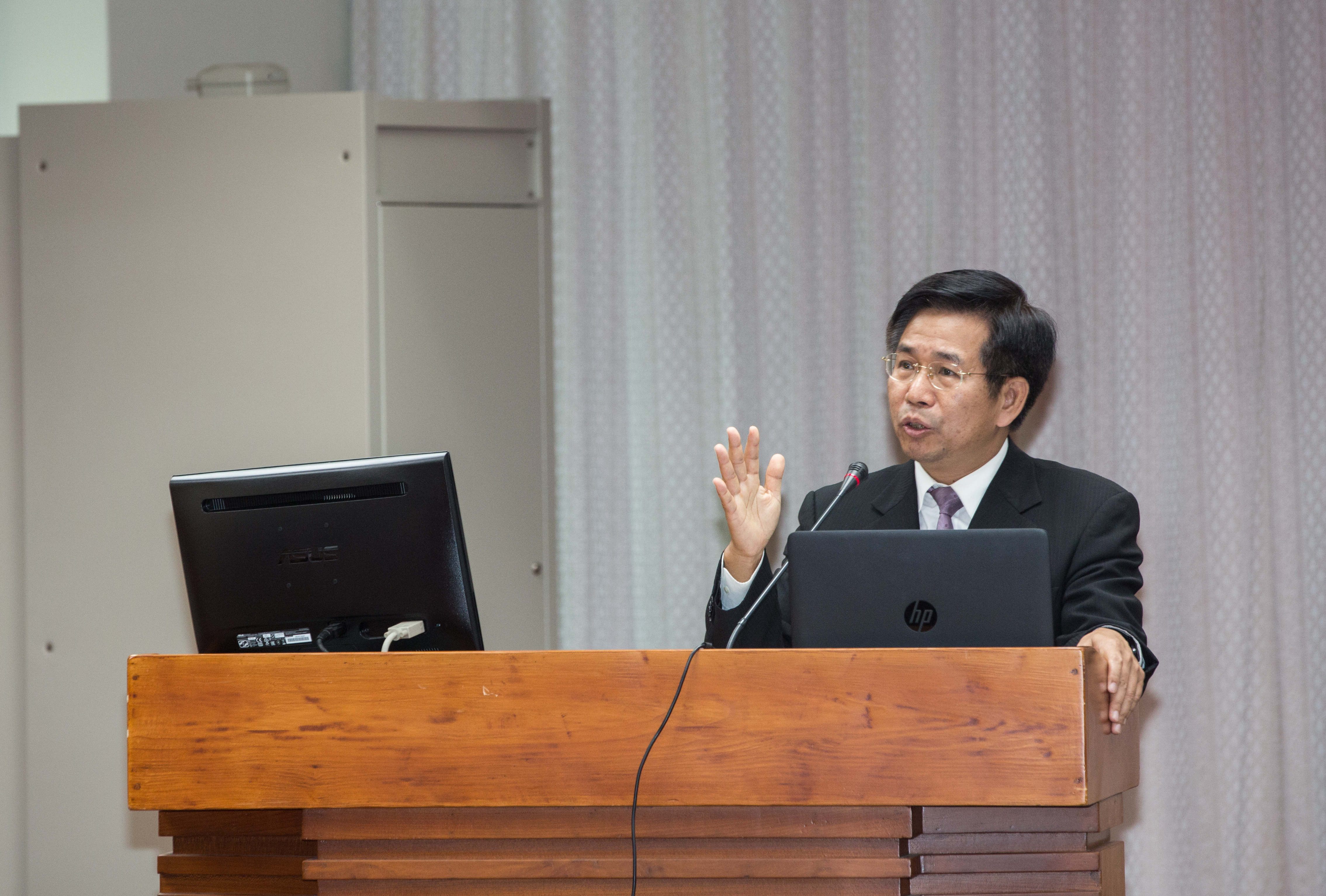 對於體育署長張少熙辭意堅定，潘文忠（圖）表示尊重。（本刊資料照）