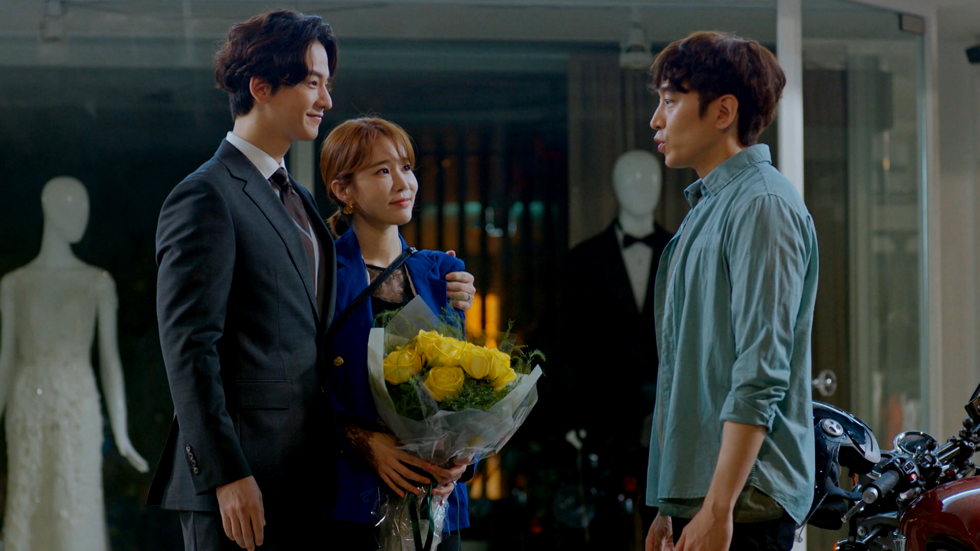 劉寅娜(中)夾在前夫Eric(右)和現任老公林周煥之間,左右為難。(東森提供)