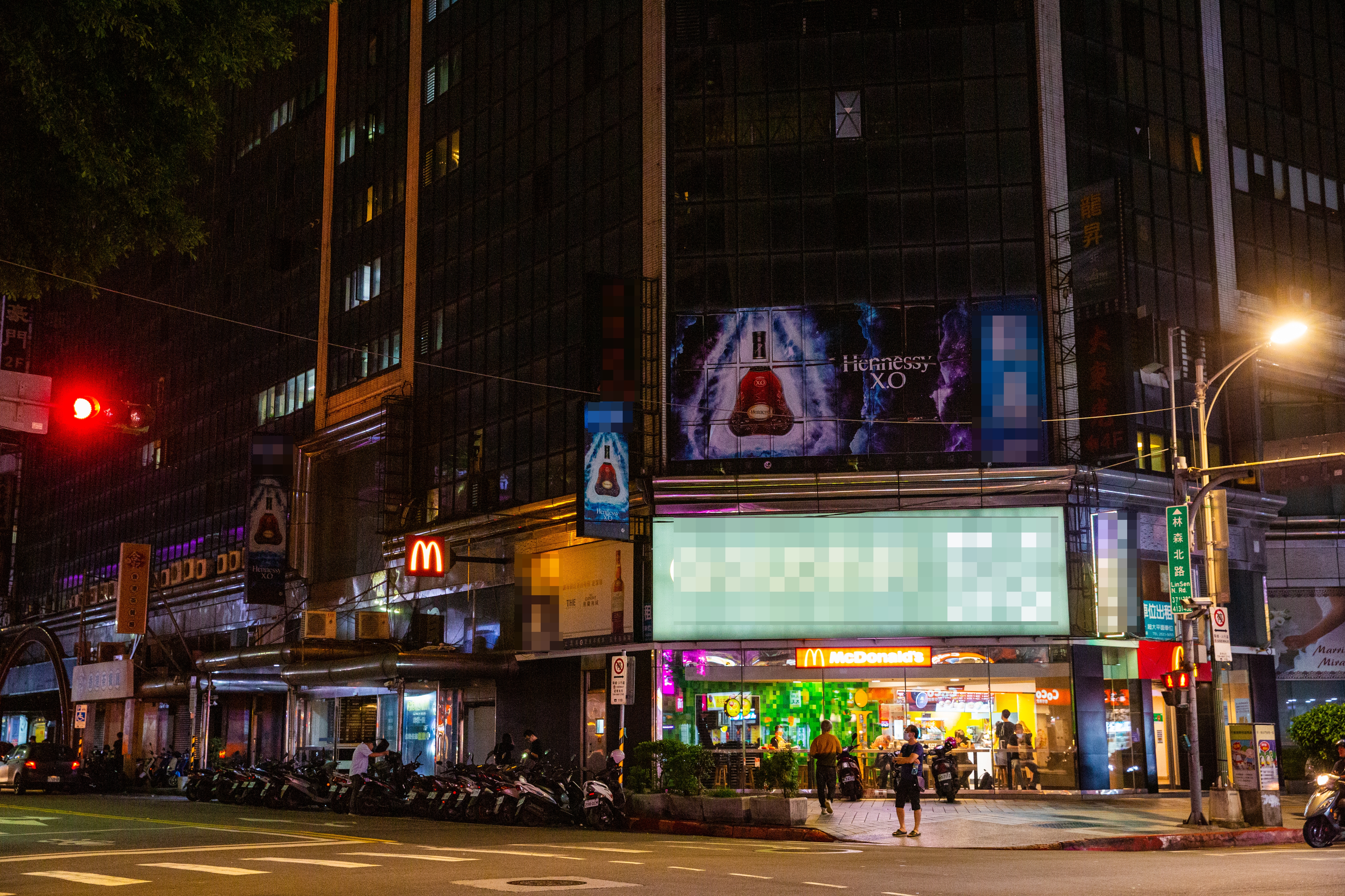 王鑫帶領的「海歸派」涉及多起重大刑案,卻從未有人出賣過他,也靠酒店圍事維生。圖為酒店示意圖。