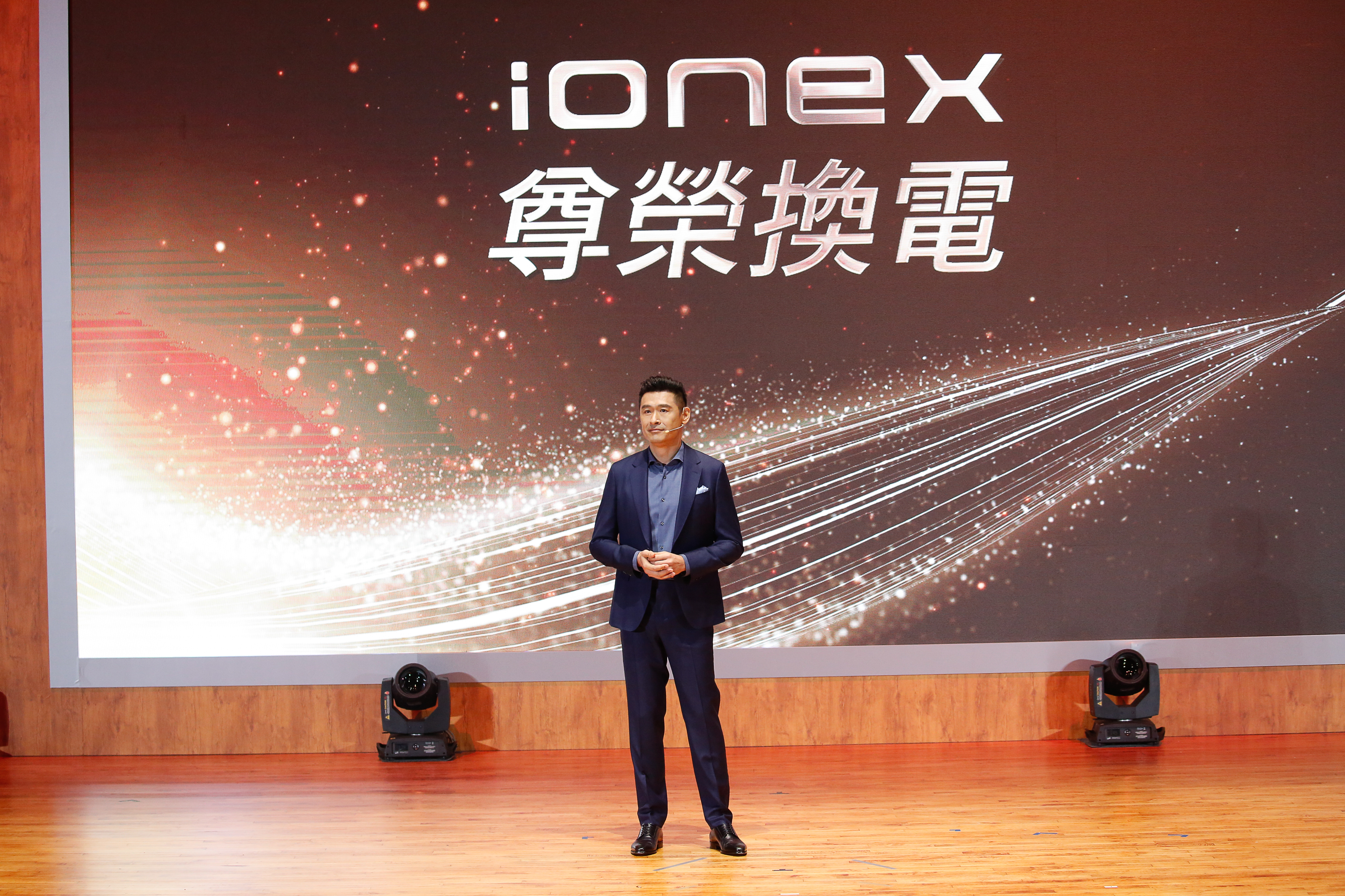 三陽5月底發動價格戰突襲，光陽董事長柯勝峯笑稱「老二哲學」。