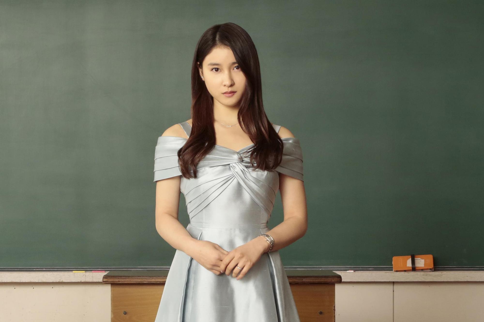 土屋太鳳拒絕了《變調的灰姑娘》導演三次,直到第四次才點頭答應。(Catchplay提供)