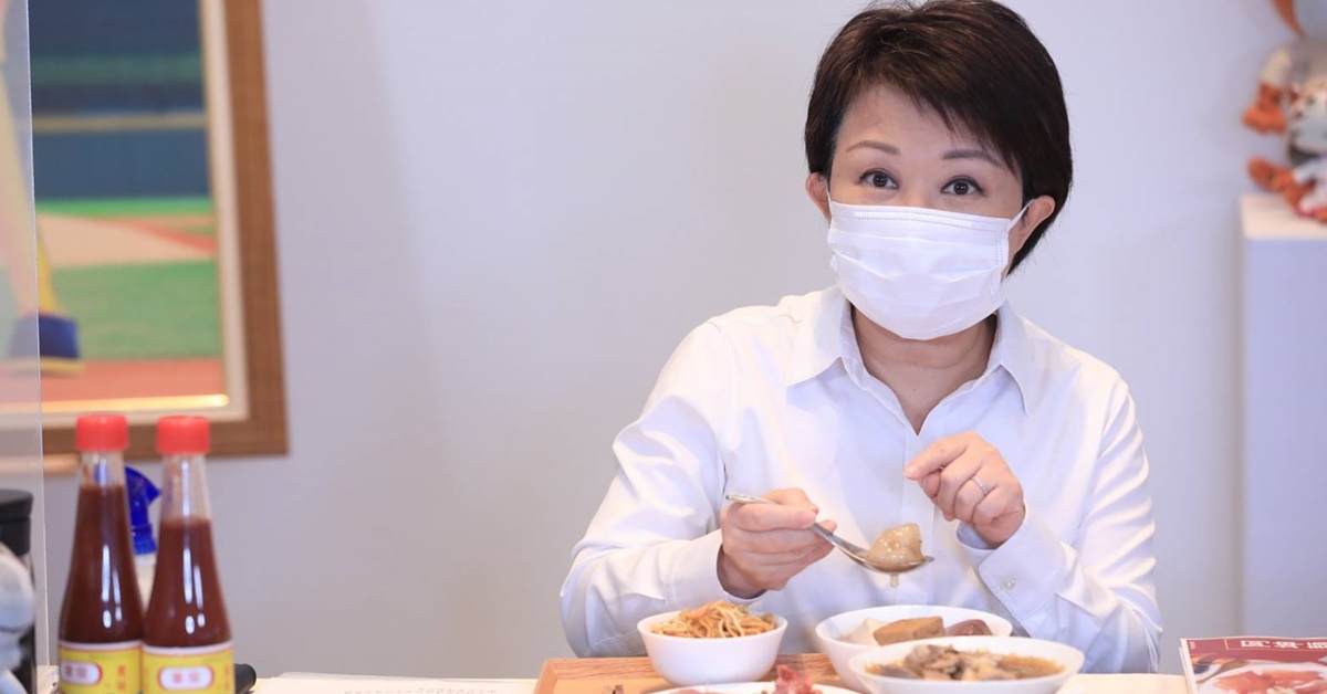 在米其林必比登揭曉倒數計時之際，臺中市長盧秀燕親上直播行銷臺中在地美食！