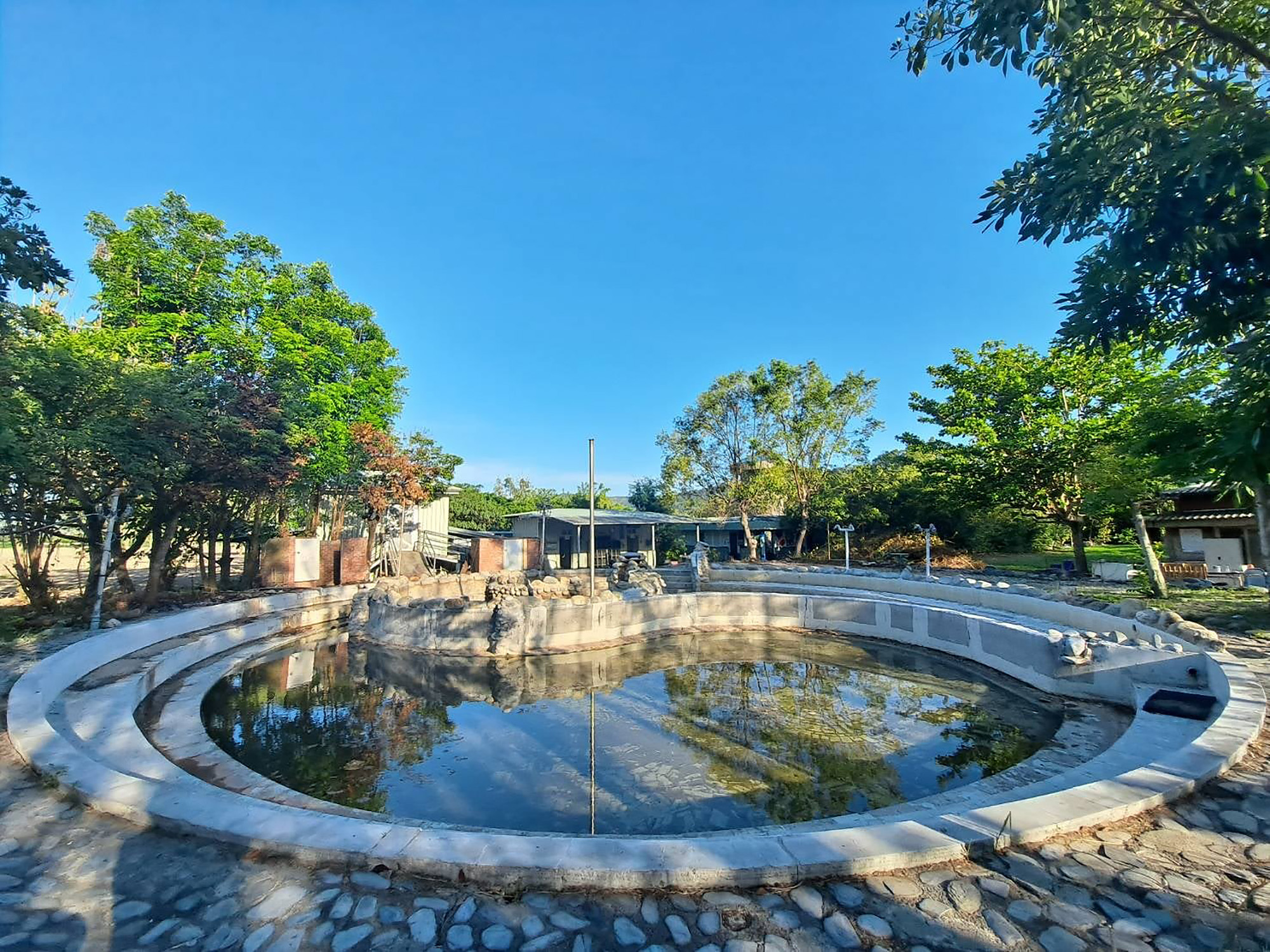 「鹿野溫泉休閒農園」打造優質遊憩空間。（鹿野溫泉休閒農園提供）
