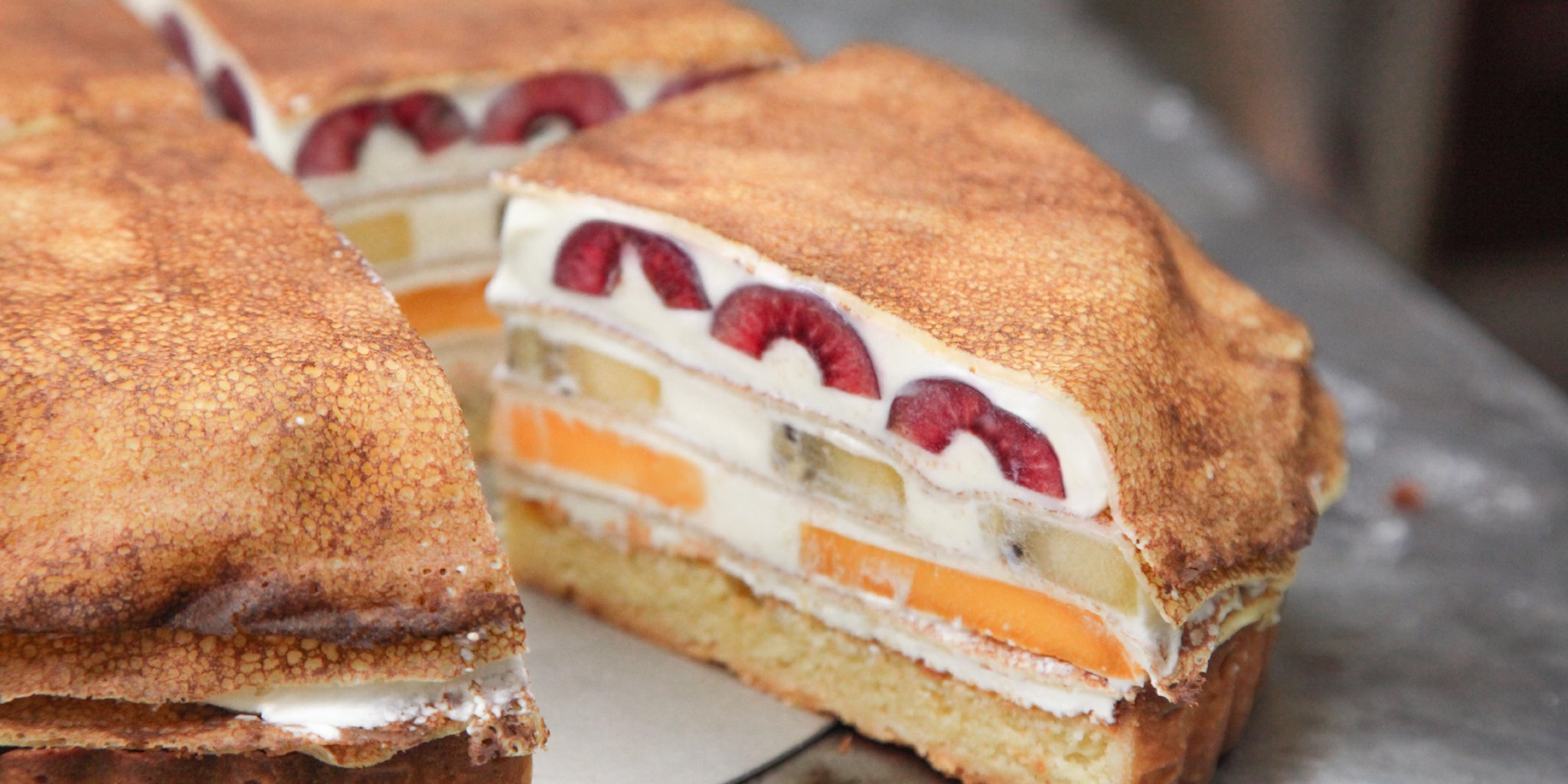 「深夜裡的法國手工甜點」有確診足跡，店家從13日16點起停業一天進行場所消毒，預計今（14日）16點重新營業。（翻攝自深夜裡的法國手工甜點臉書）