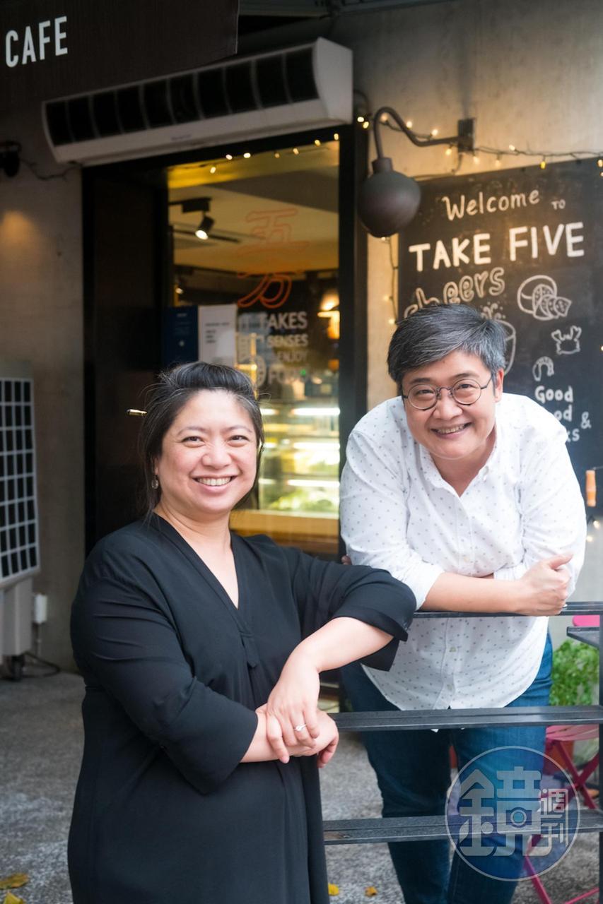 林淑真（左，Susan）和畢斐宓（右）與廚師及食材生產者組成有如食材獵人的隊伍，經常到產地找尋食材。