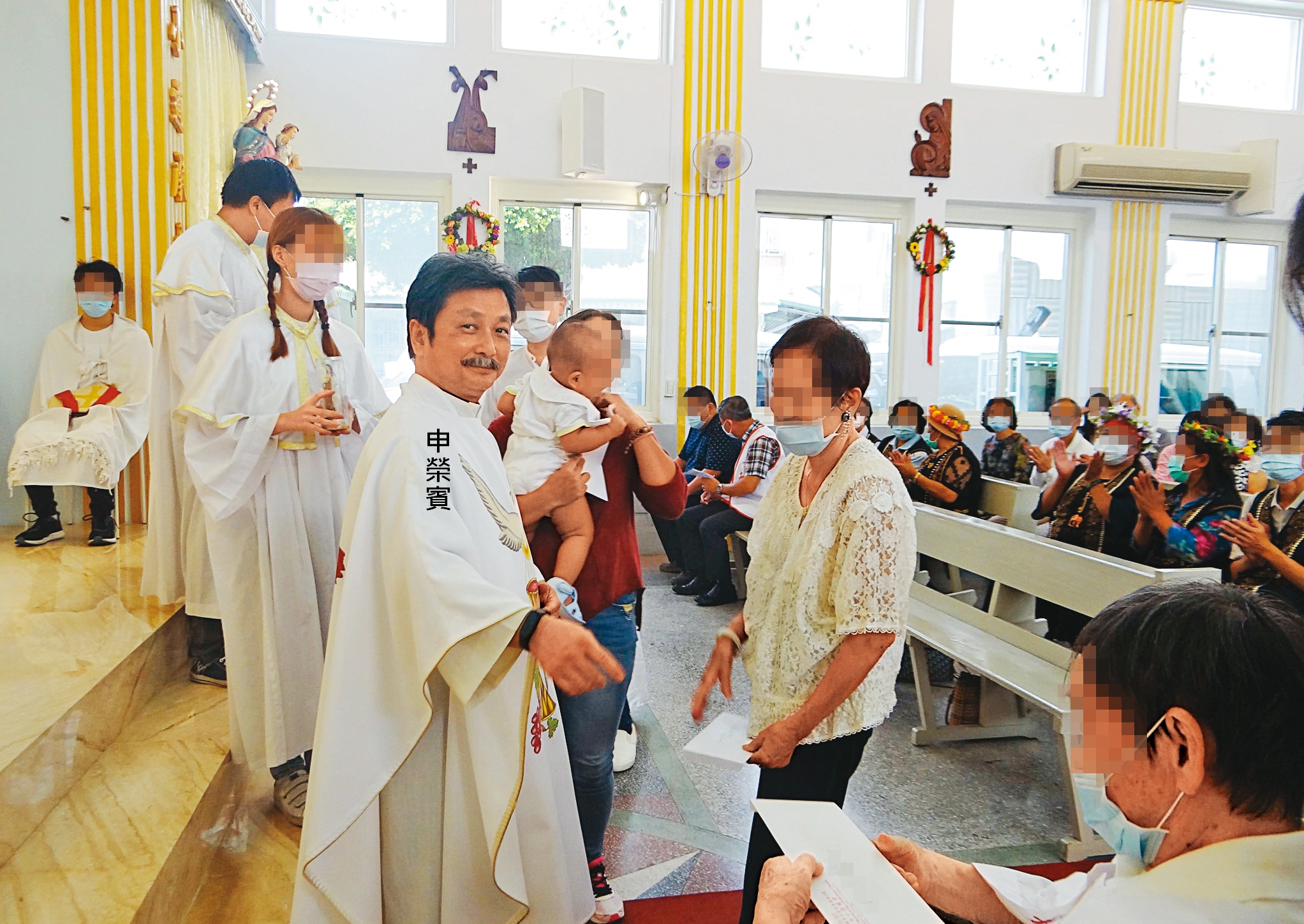 申榮賓彌撒時接受奉獻，私下飲酒作樂的花費也遭爆由教友買單。（翻攝臉書）