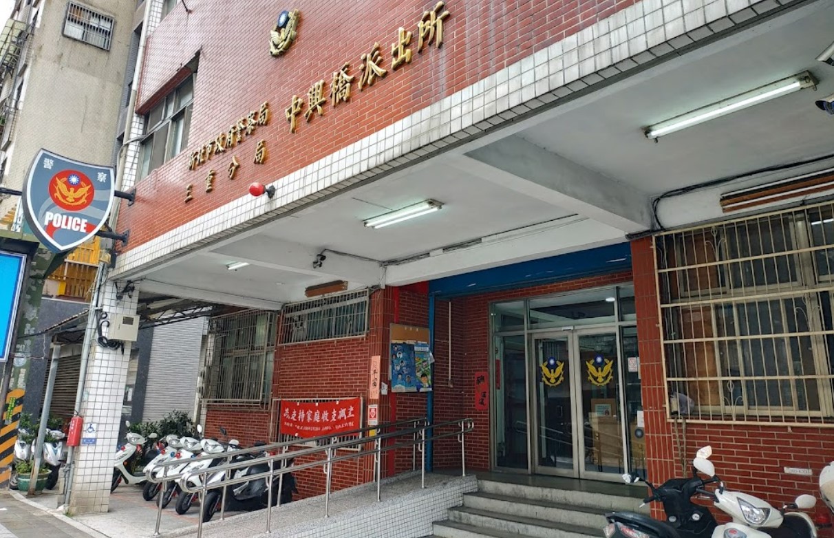 網友在臉書爆料，指女看護無故遭員警上銬。（翻攝自Google map）