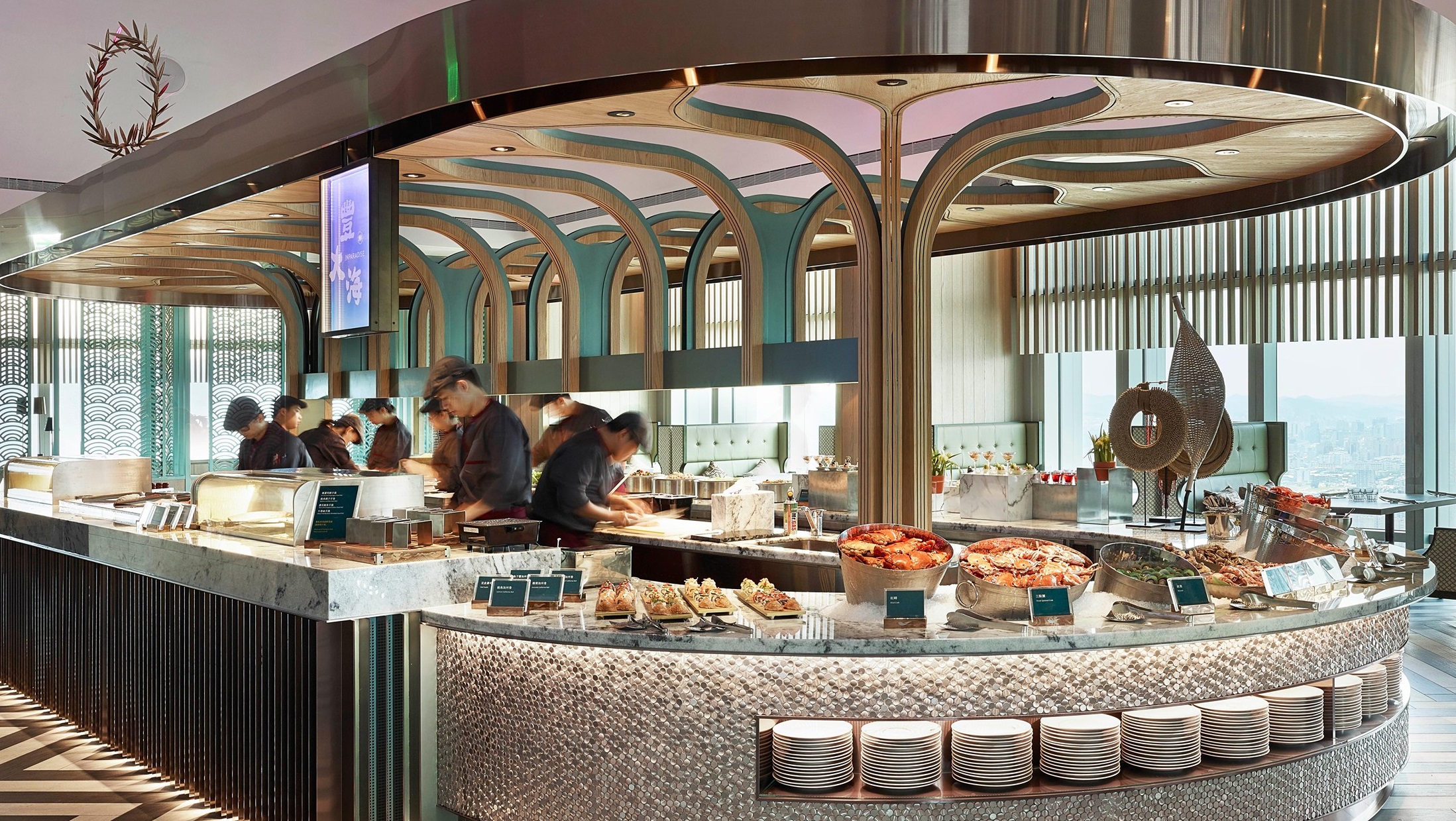 信義區的知名自助式餐廳「饗饗」有確診者足跡17日暫停營業，按照北市餐飲業指引還要暫停內用11天，只能提供外帶。（翻攝自INPARADISE 饗饗臉書）