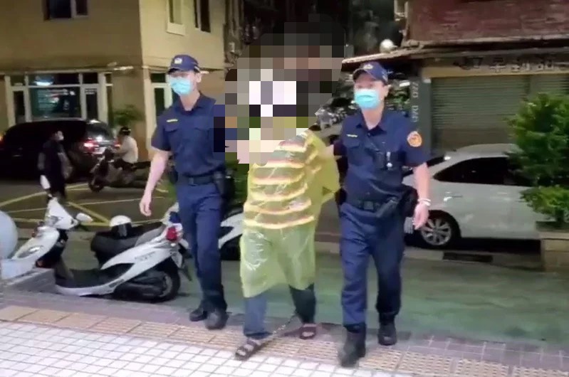 新北市蘆洲長安公園昨天下午發生一起街友殺街友命案。（翻攝畫面）