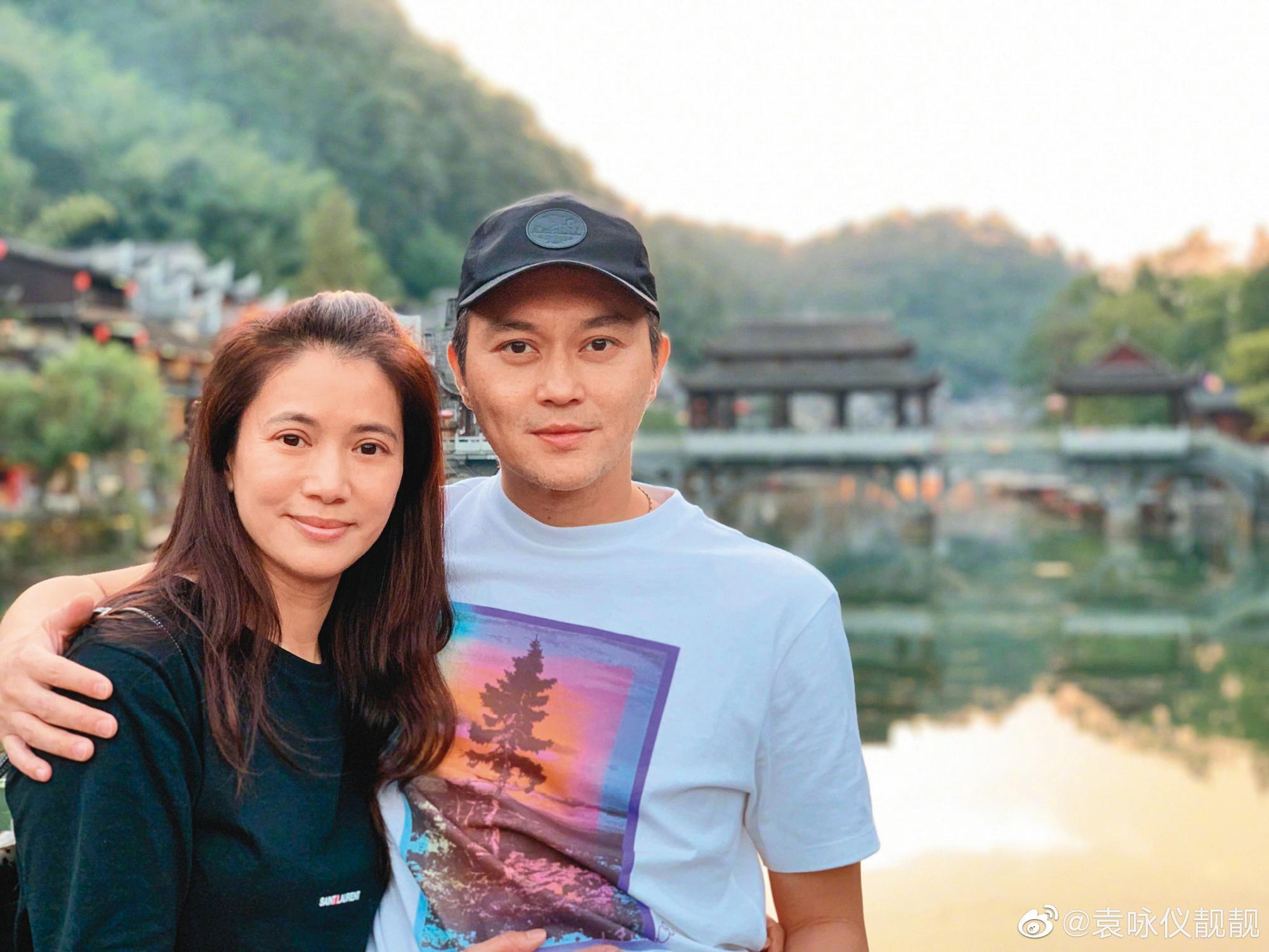 袁詠儀和張智霖彼此扶持人生的黑暗時期。(翻攝自袁詠儀微博)