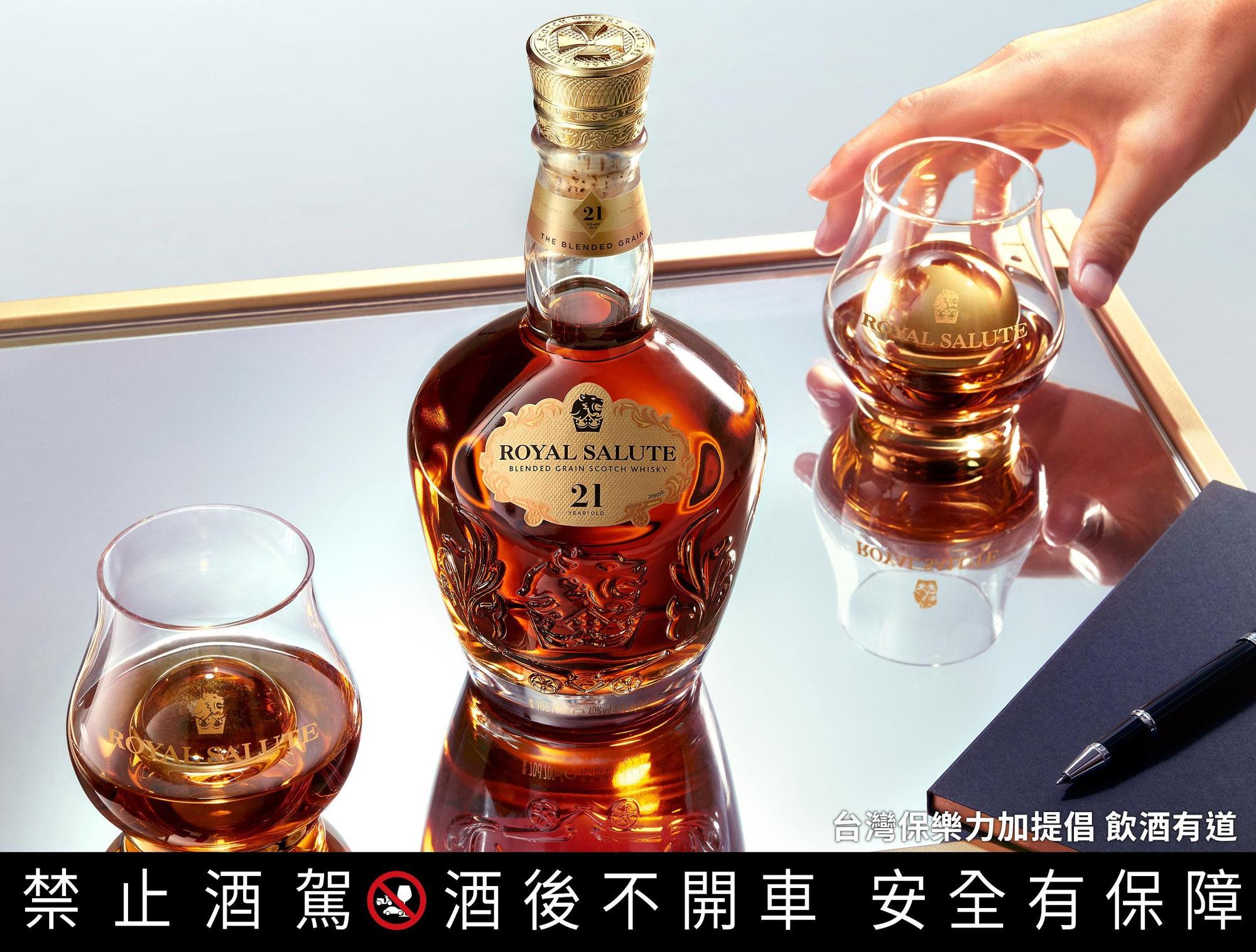 許家豪眼中的「王者之鑽」自帶璀璨的光芒,能百搭生活風格者的24小時日常。