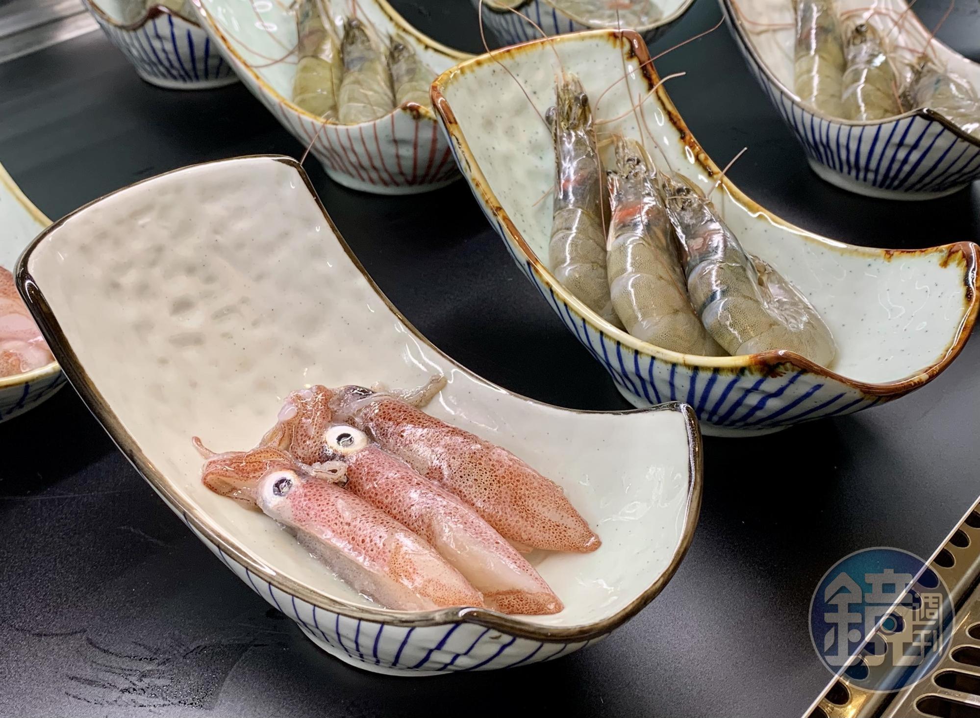 海鮮區有中卷、藍鑽蝦等新鮮海味。