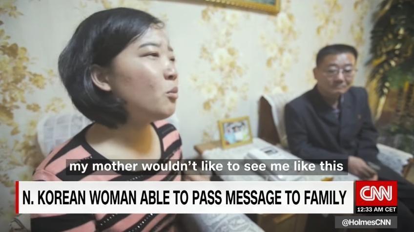 CNN電視台曾前進北韓採訪金蓮希的女兒和老公,再把畫面帶到南韓給金蓮希。(翻攝自CNN)