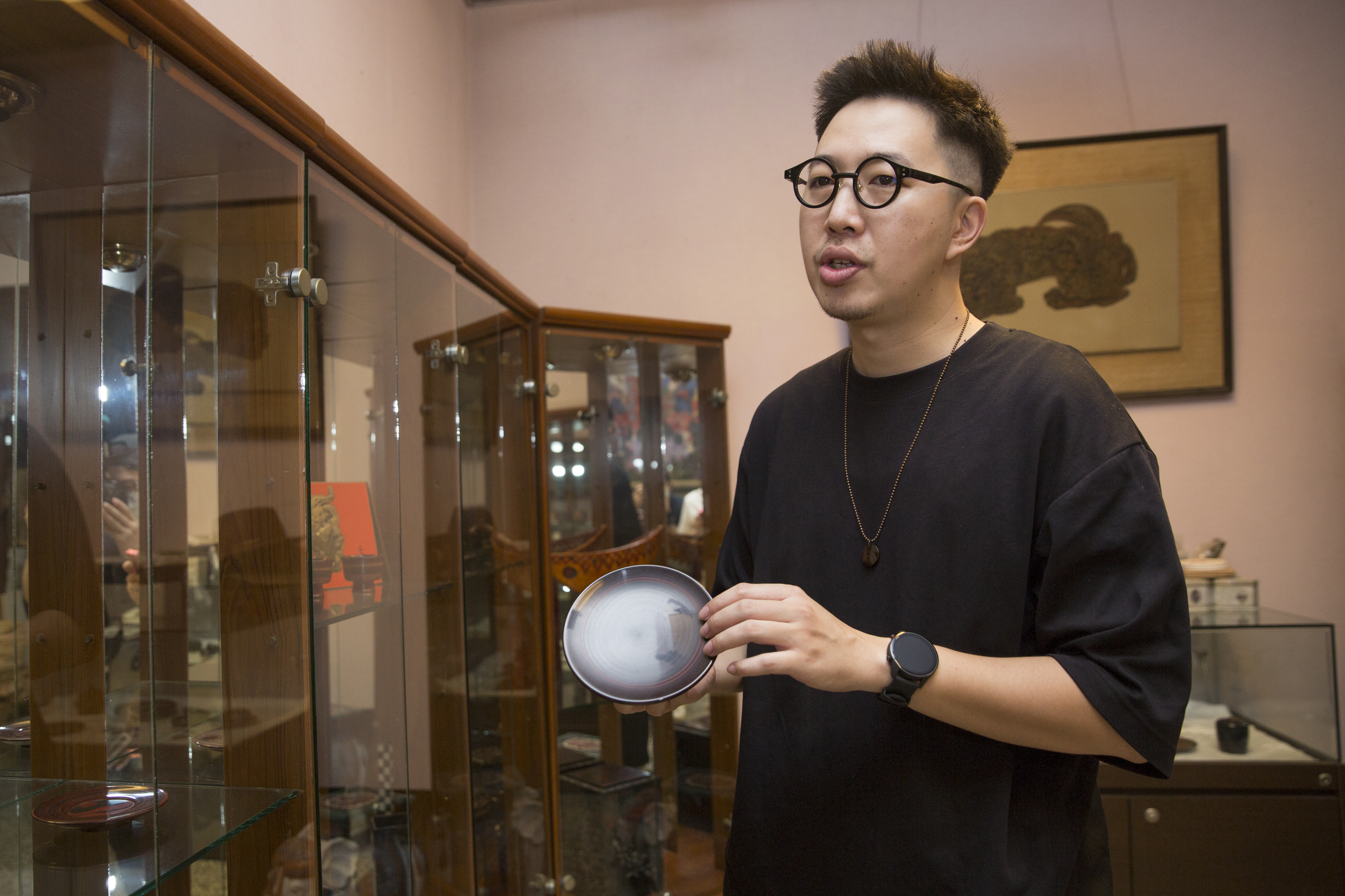 對於很多消費者對漆器和油漆傻傻分不清，賴信佑感到無奈，只希望推廣漆器給更多人認識。