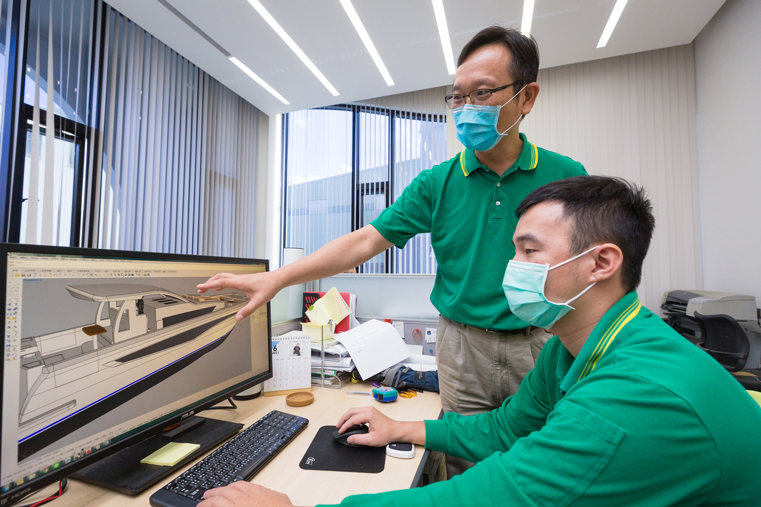 龔俊豪很早就引進數位化製造，3D繪圖讓嘉信的客戶在遊艇建造前就能看見成品的模樣，增加交易成功機率。