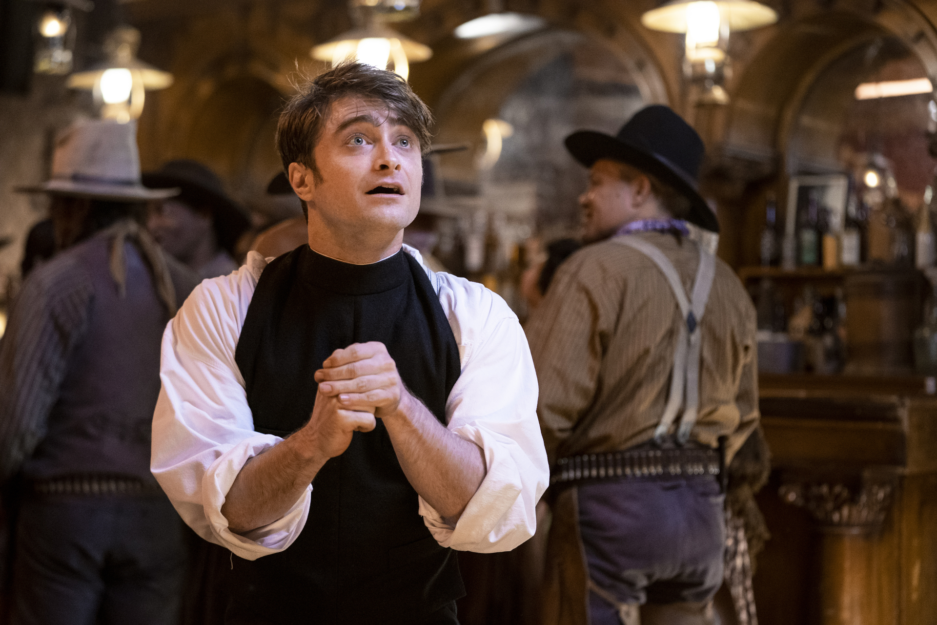 丹尼爾雷德克里夫想起9歲時開始拍攝《哈利波特》，其實什麼都不懂，往往無意間對大咖不敬。（Tyler Golden for TBS提供） 