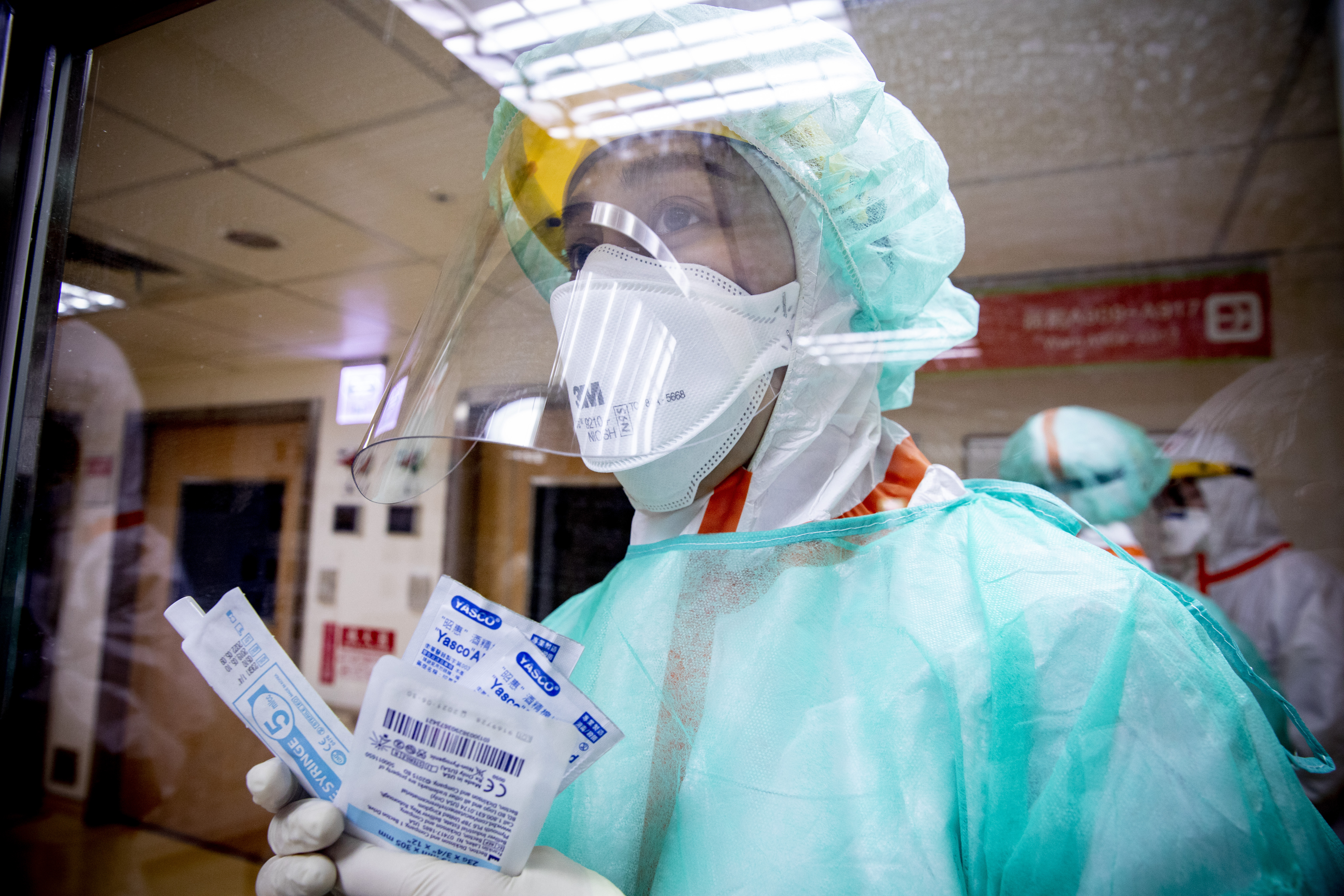 大馬因疫情嚴峻，導致加護病房不足，反觀台灣目前疫情趨緩，行政院還即將推出振興五倍券等措施。（示意圖，本刊資料照）