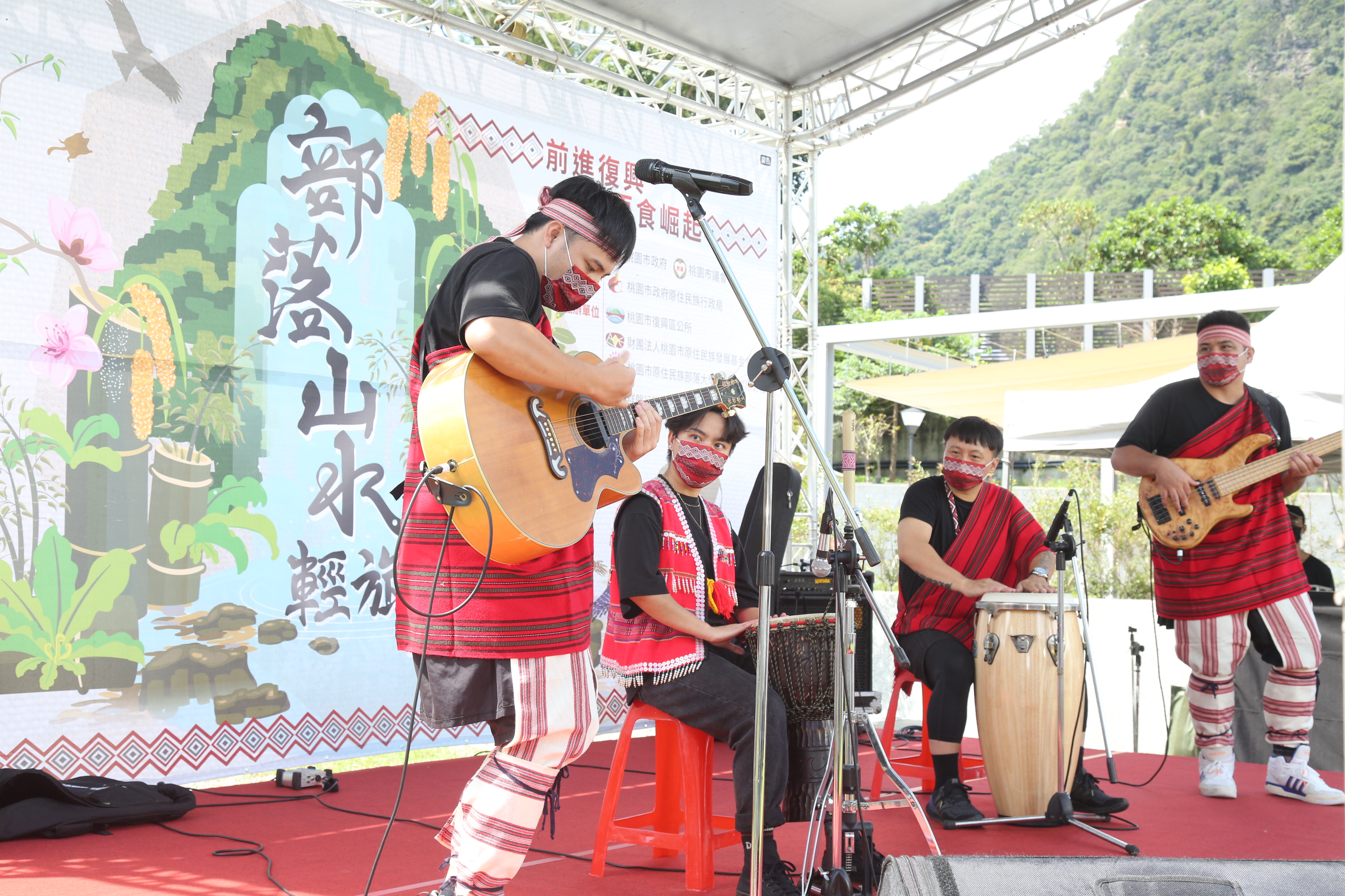 桃園市政府原住民族行政局與泰雅部落合作，推出解封後的部落旅行。