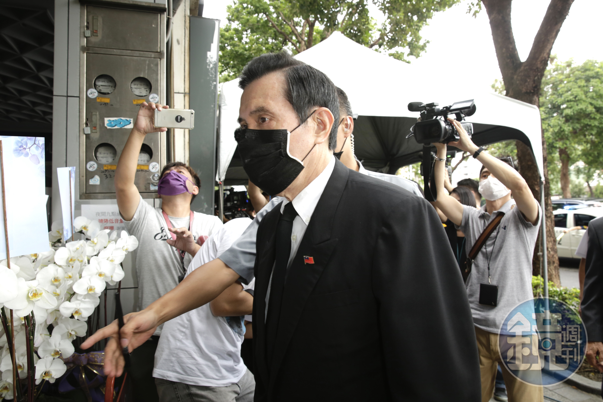 前總統馬英九悼念完並未受訪就離開。