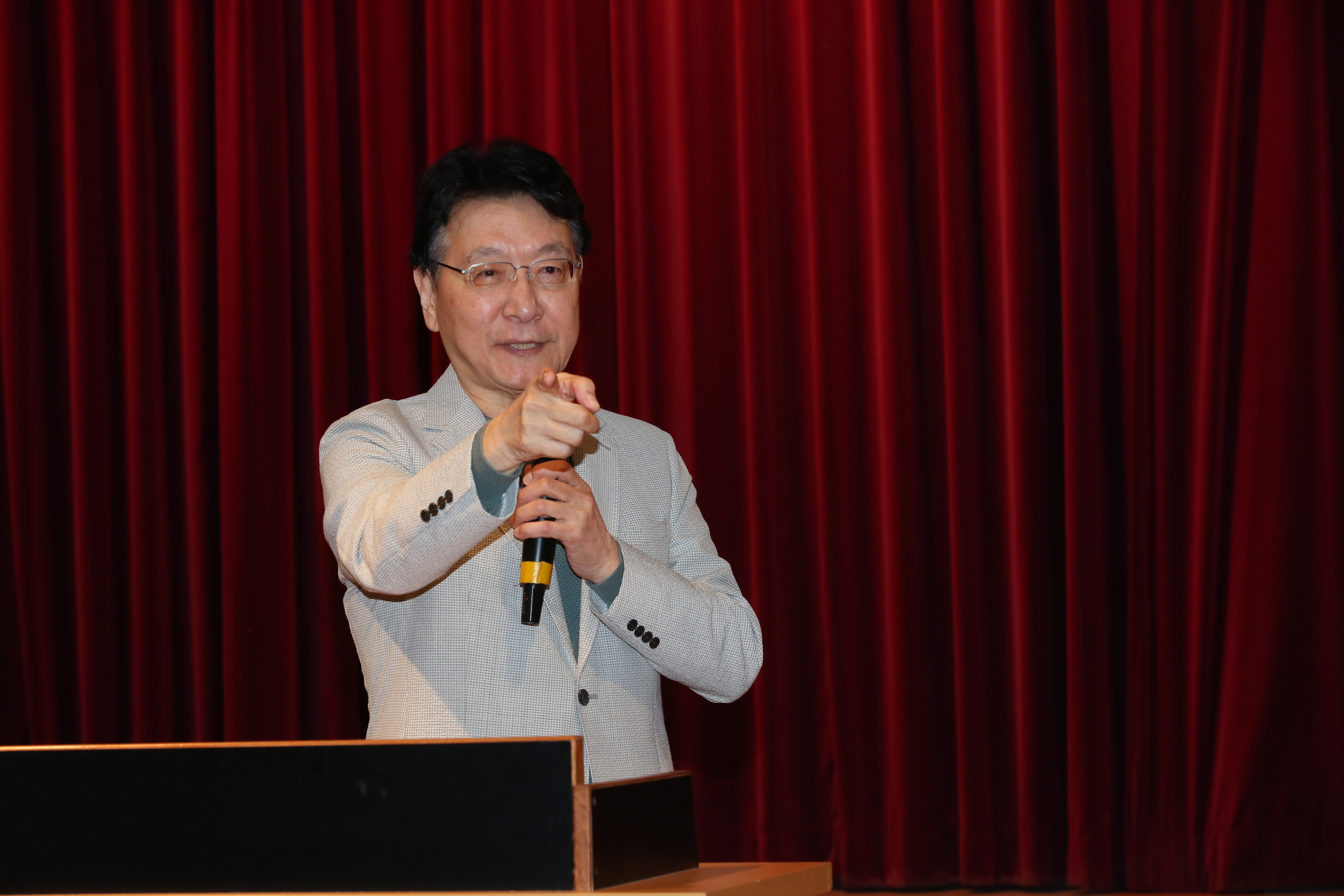 因無根據的坊間傳言，趙少康要求蔡英文接種高端疫苗前先驗血清抗體自清。（本刊資料照）