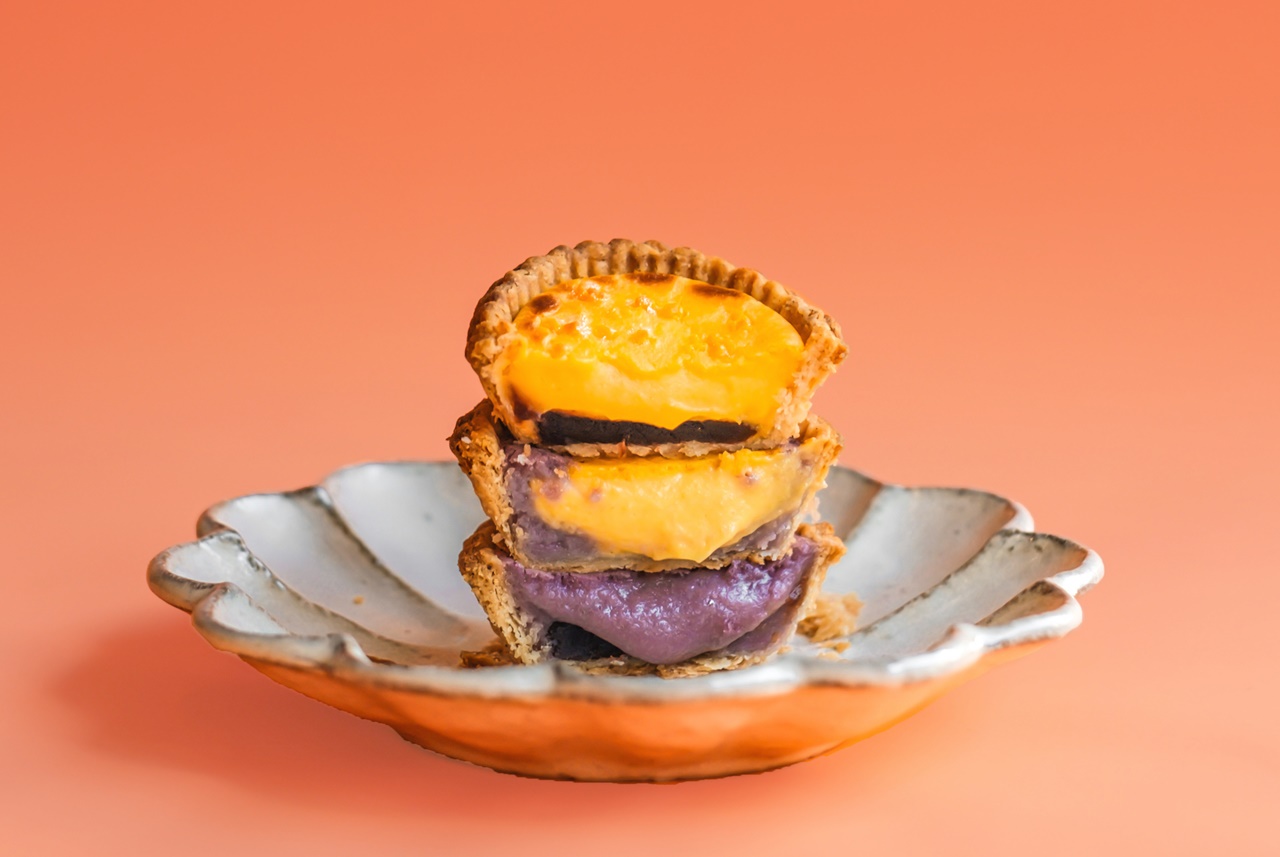 :TART TAIPEI揉合正夯的蛋黃酥與月餅元素推出中秋限定流沙餡酥塔。（TART TAIPEI提供）