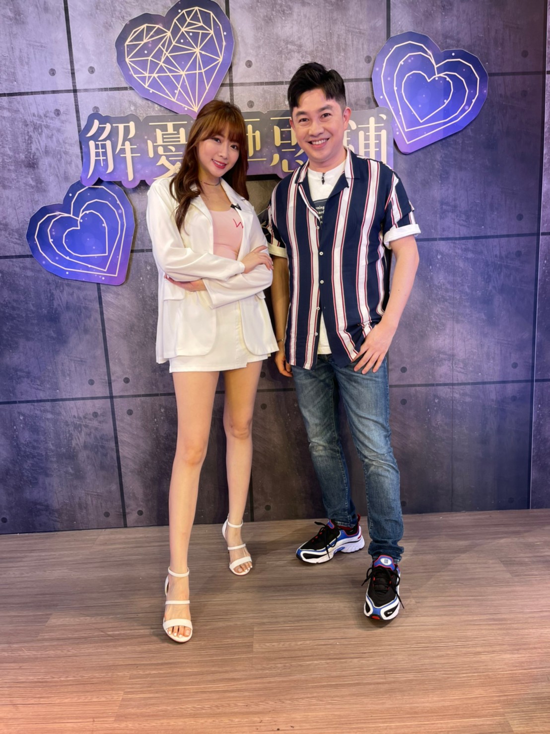 成語蕎旅遊分享聊起靈異體驗,讓主持人李明川很毛。(17LIVE提供)