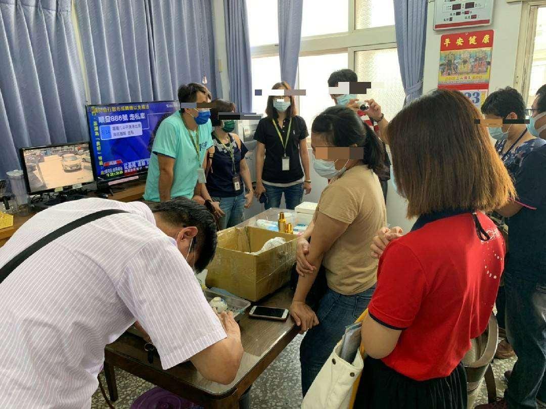雲林警方會同衛生局追查縣內39處可能流通地點,僅有3處店家認了購買。(雲林縣府提供)