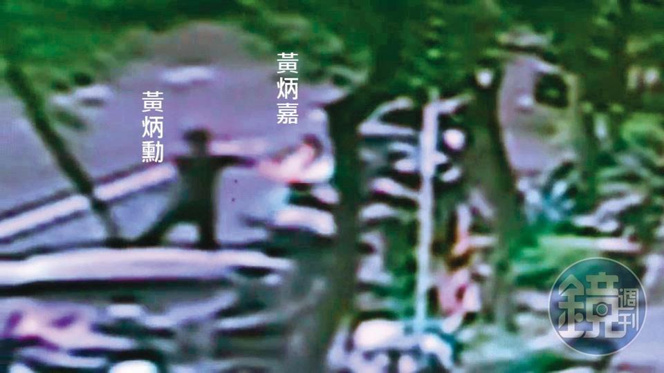 黃炳嘉先以鎮暴槍射擊弟弟黃炳勳的名車,後持鋁棒毆打弟弟。(讀者提供)