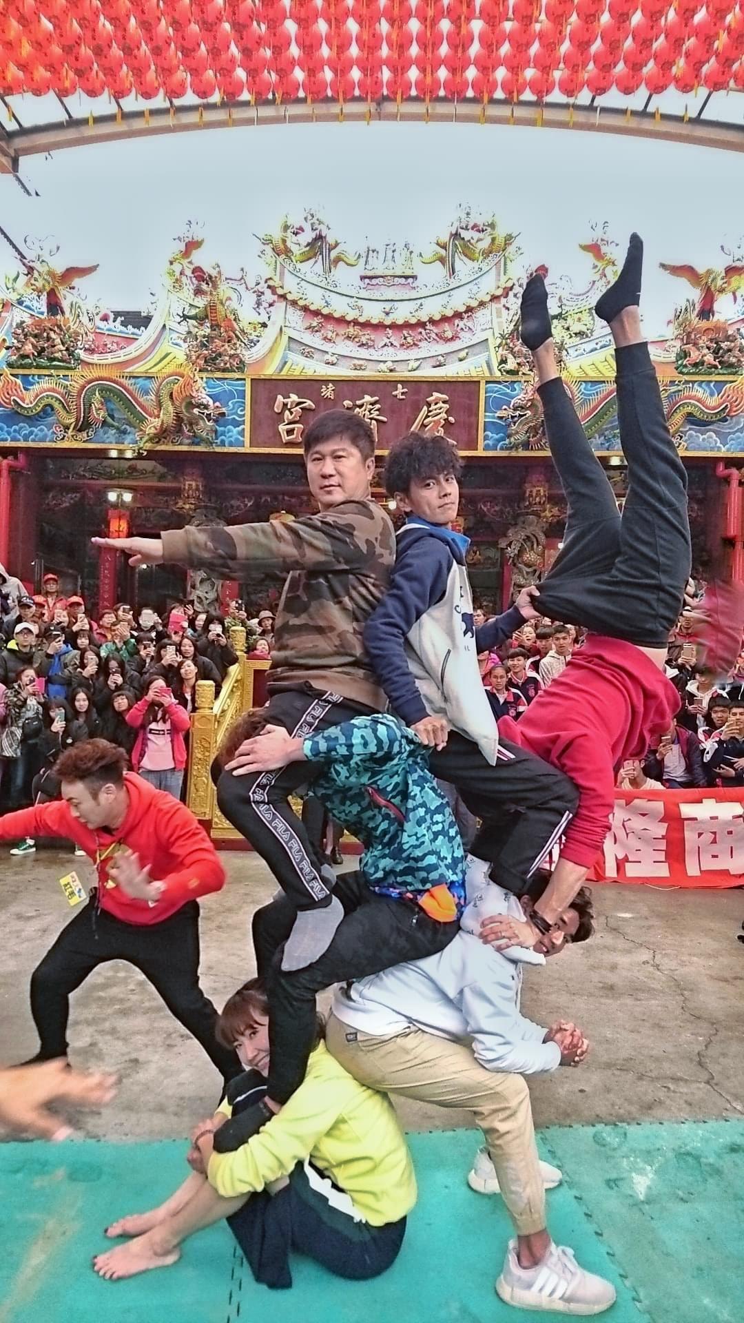 胡瓜雖然年過60，但在節目上玩起遊戲拚勁不輸年輕人。（翻攝自胡瓜臉書）